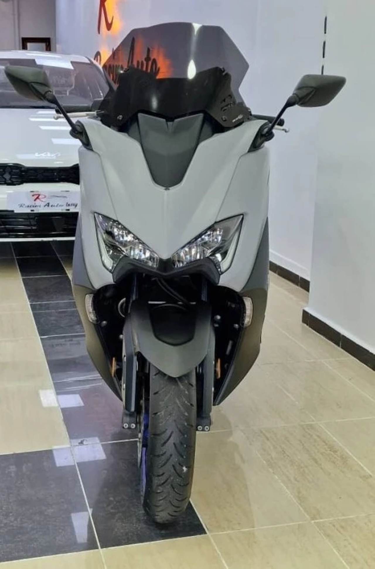 Yamaha T-Max 7
