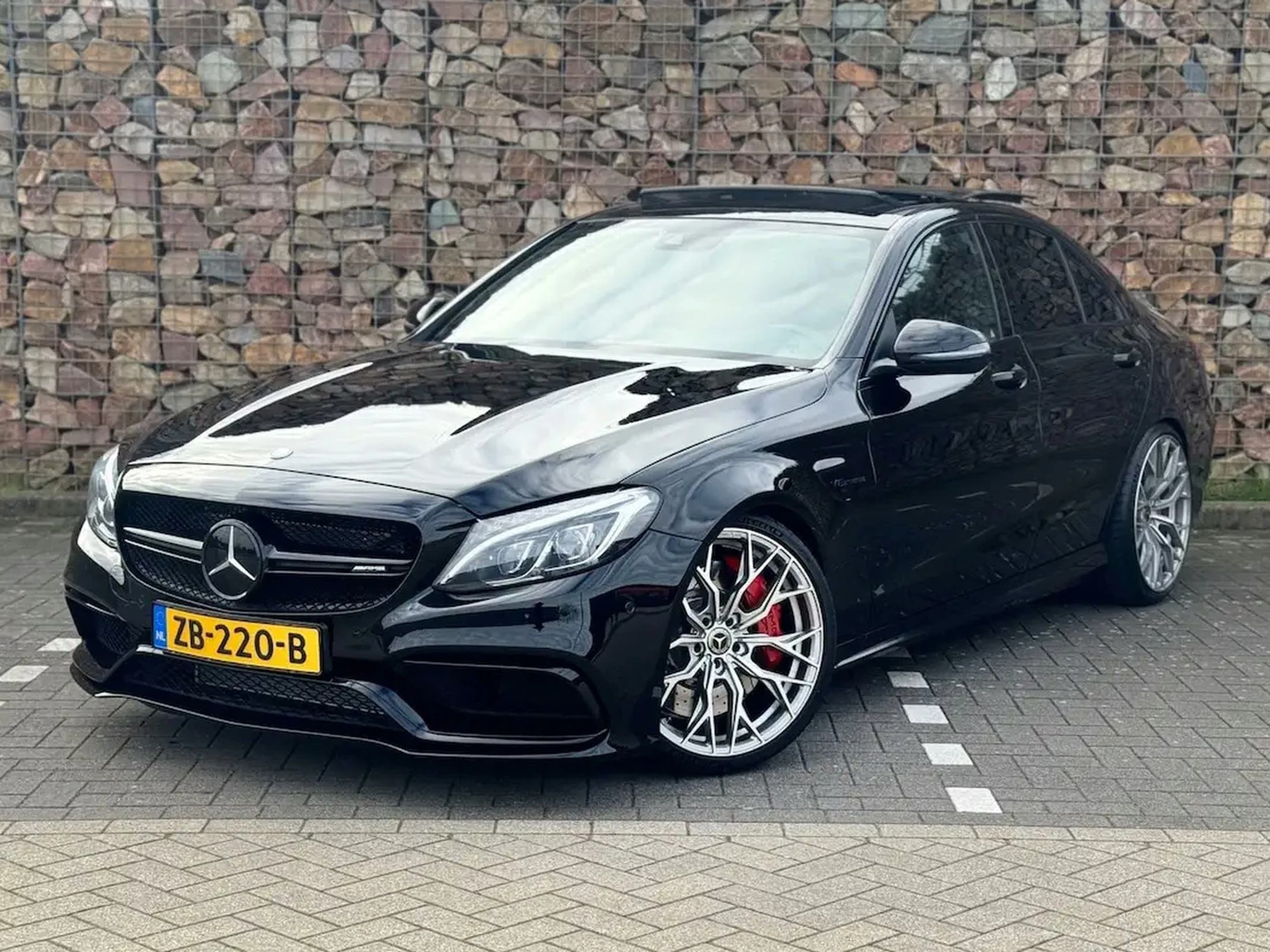 Mercedes-Benz C 63 AMG Limousine