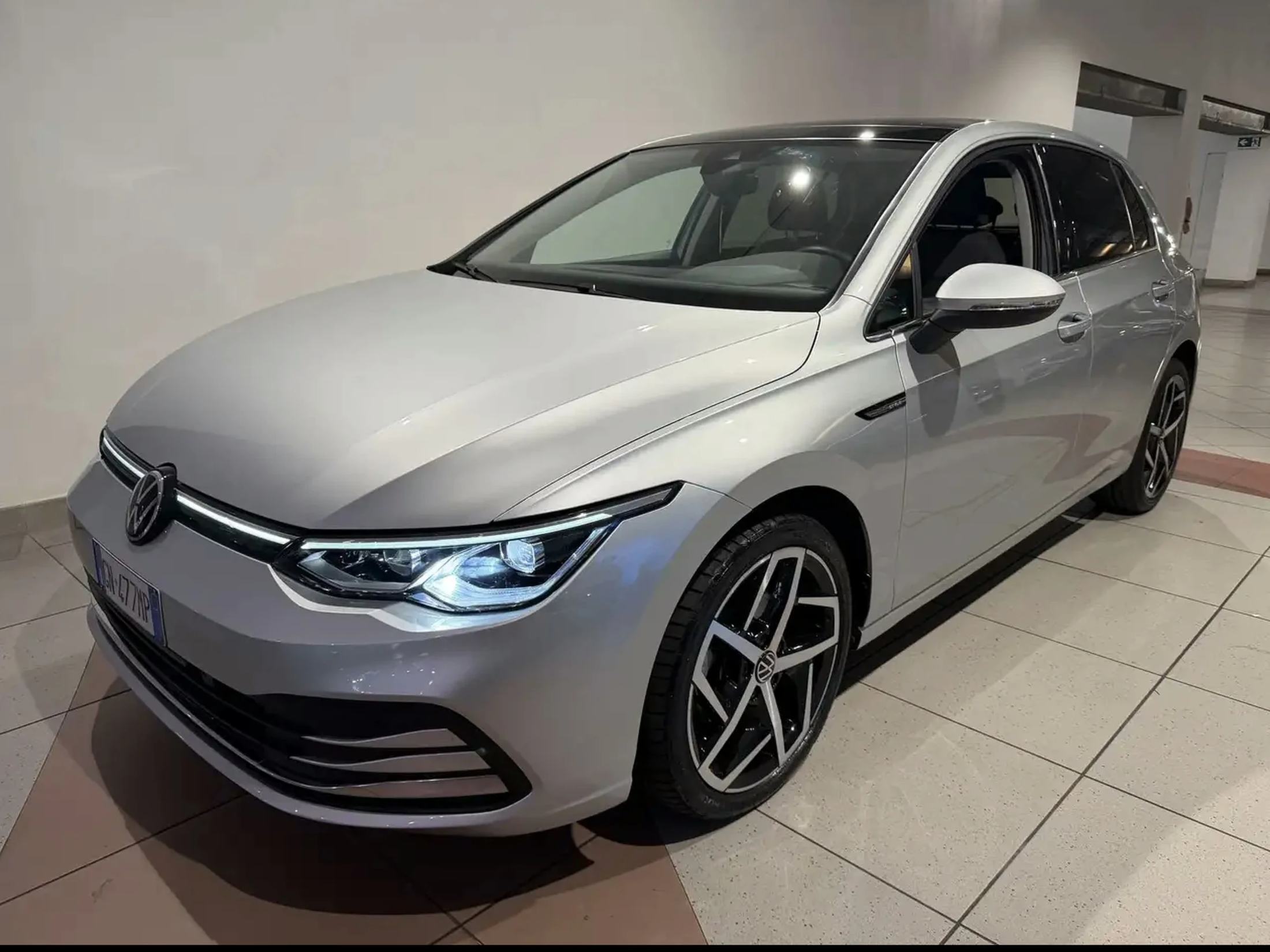 Volkswagen Golf Standardmodell
