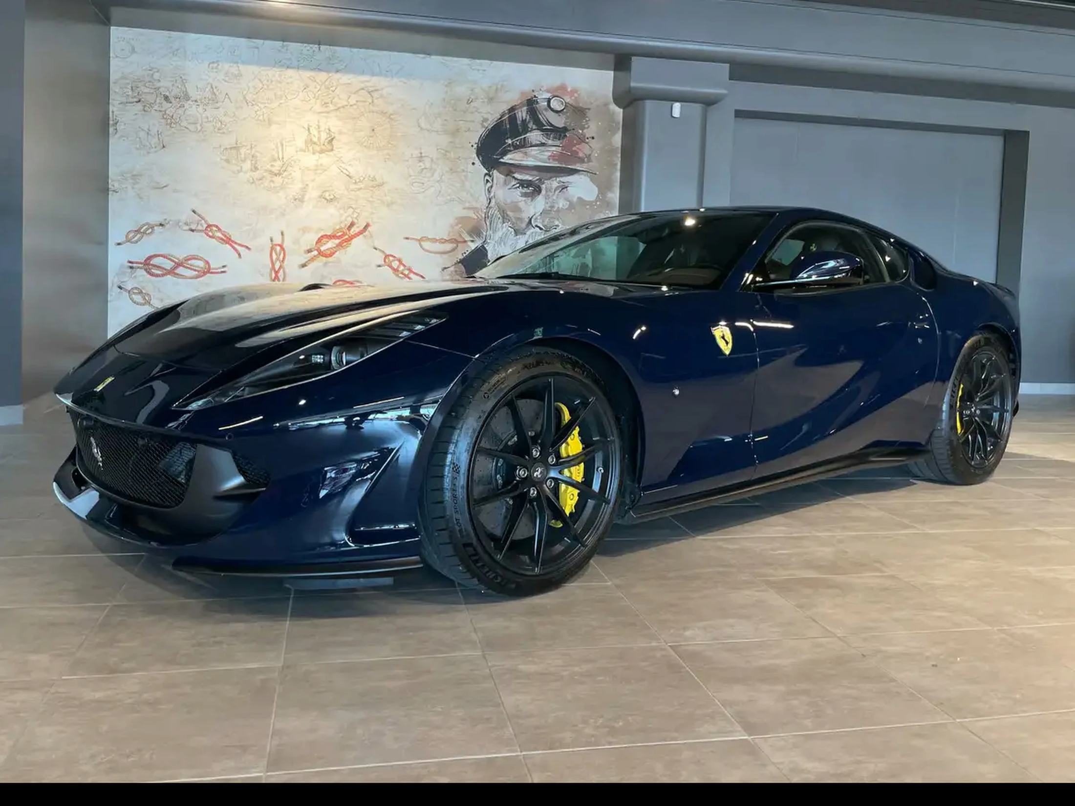 Ferrari 812