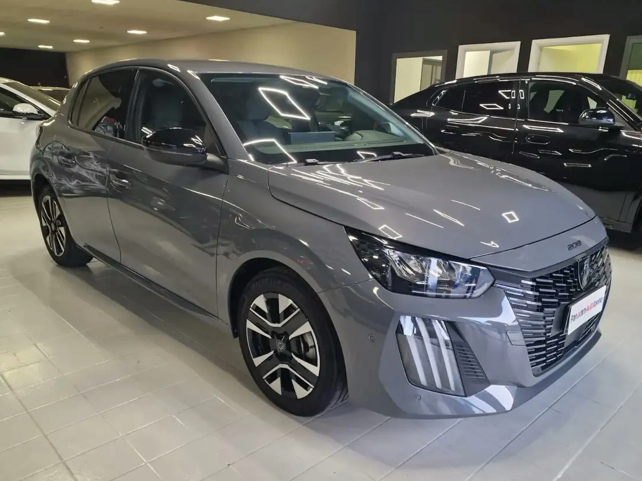 Peugeot 208 208
