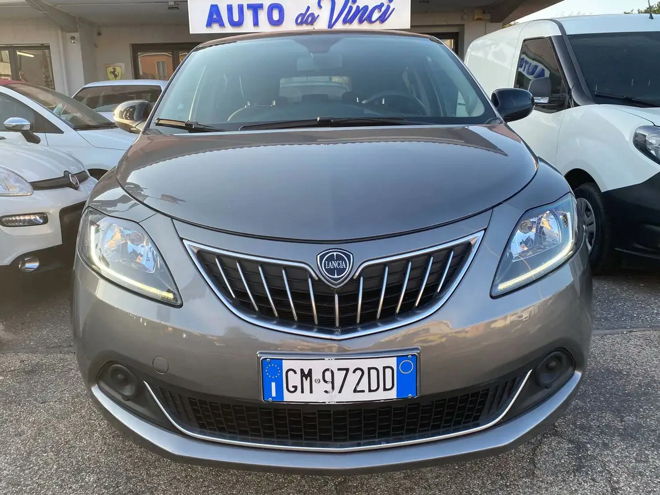 Lancia Ypsilon