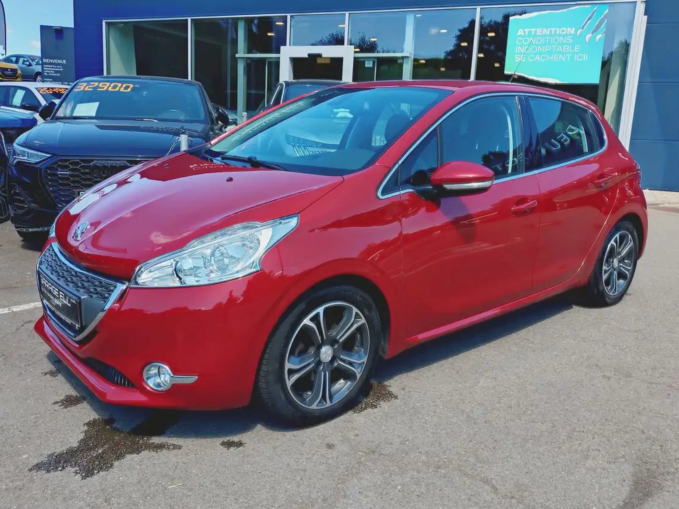 Peugeot 208 208