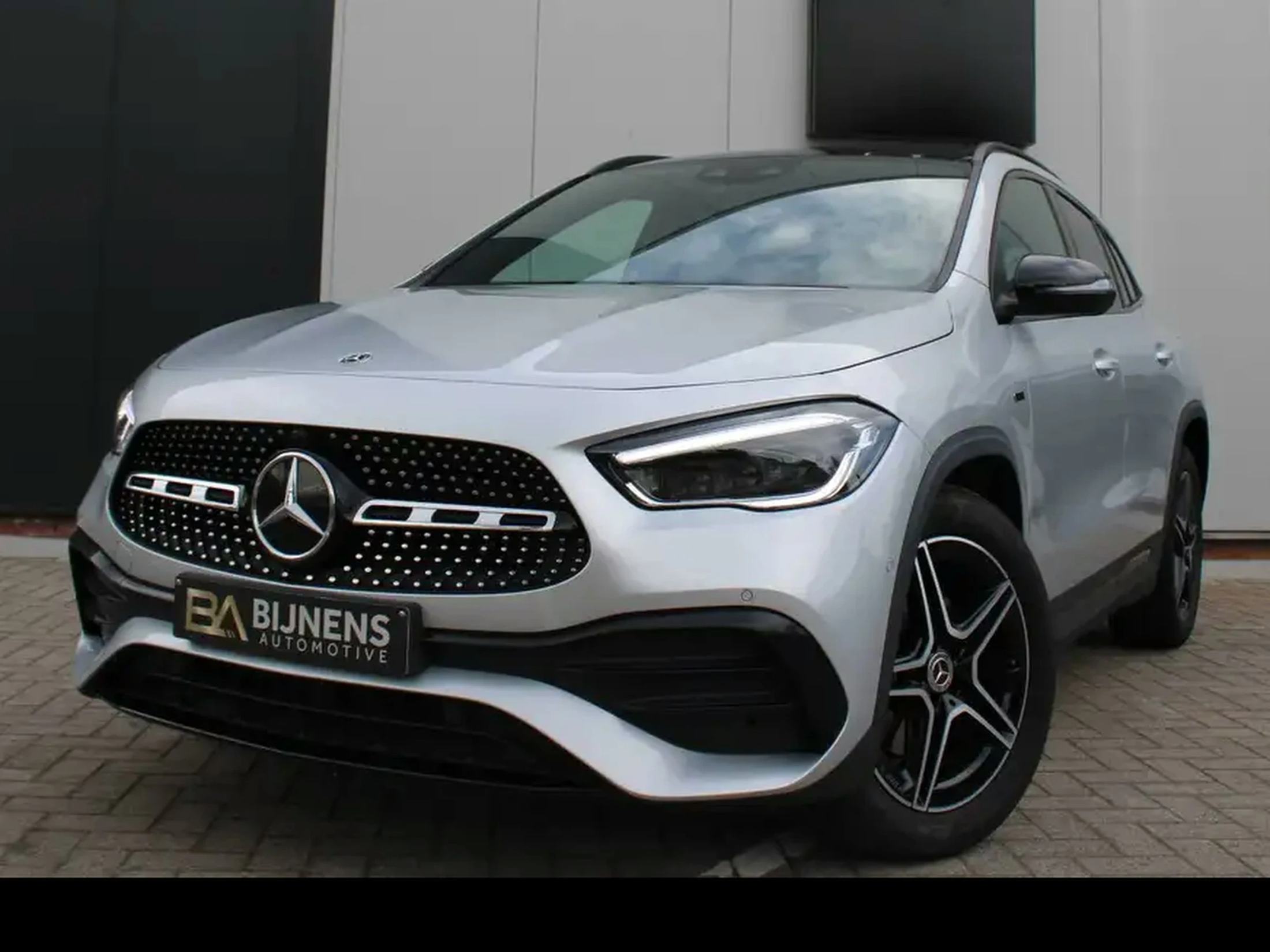 Mercedes-Benz GLA 250