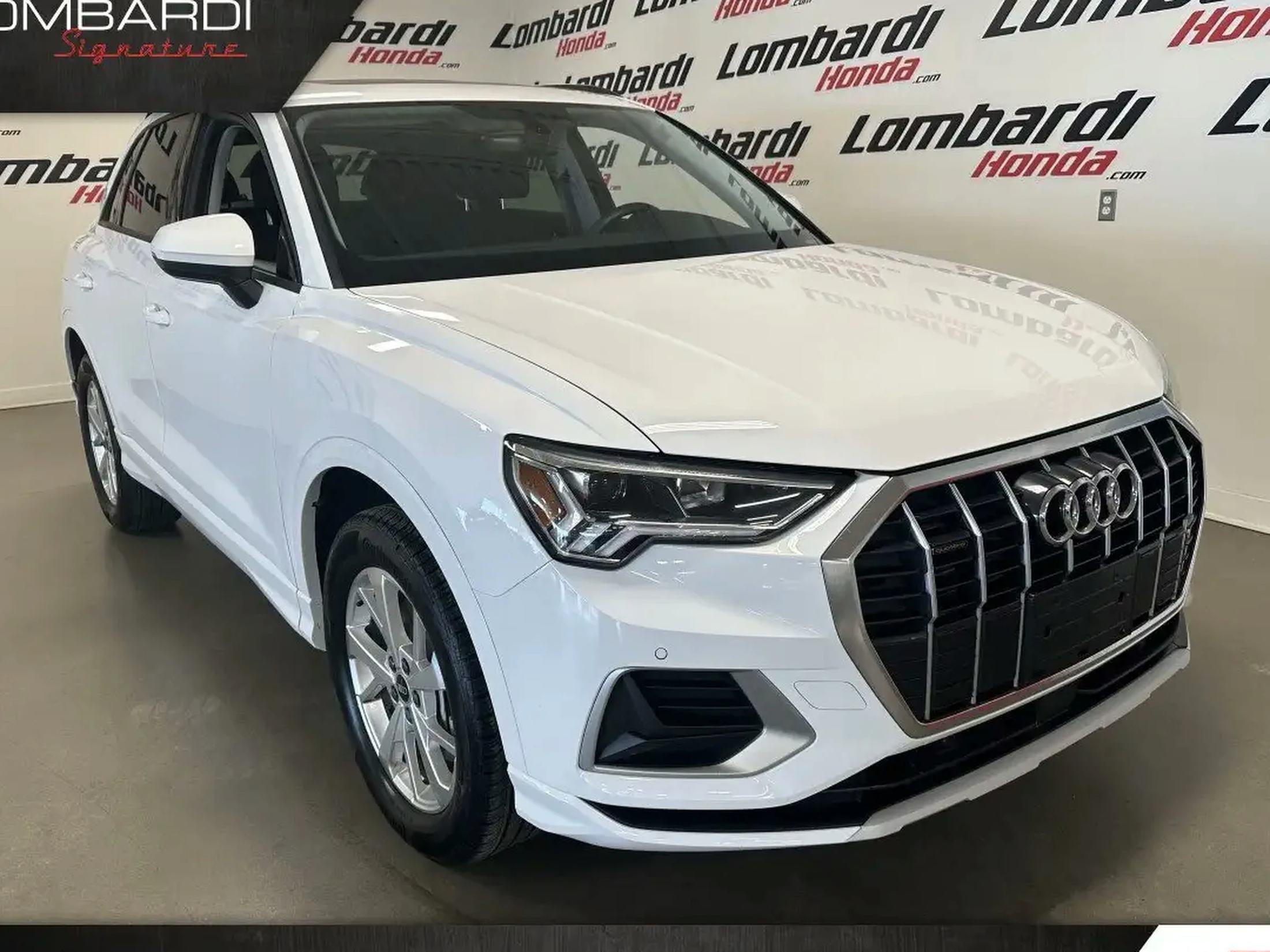 2025 Audi Q3 40 TFSI quattro AUTO|CAM