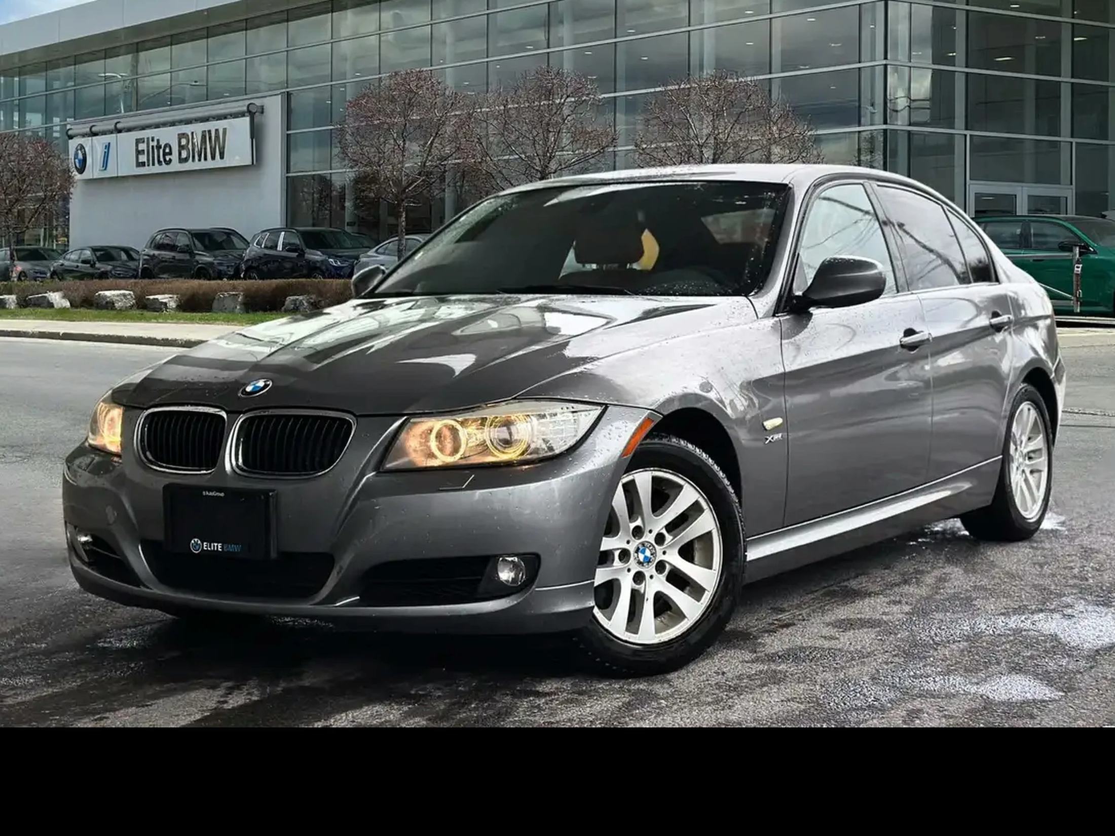2011 BMW 3 Series 4dr Sdn 328i xDrive AWD Classic Ed