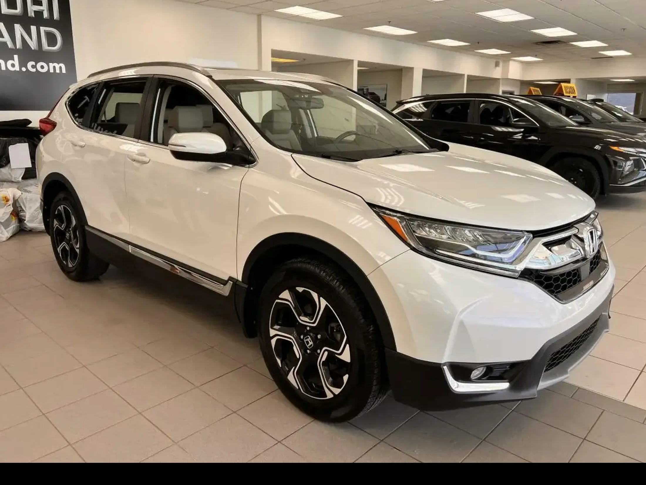 2017 Honda CR-V TOURING AWD CUIR TOIT MAGS GPS SIEGES CHAUFFANTS