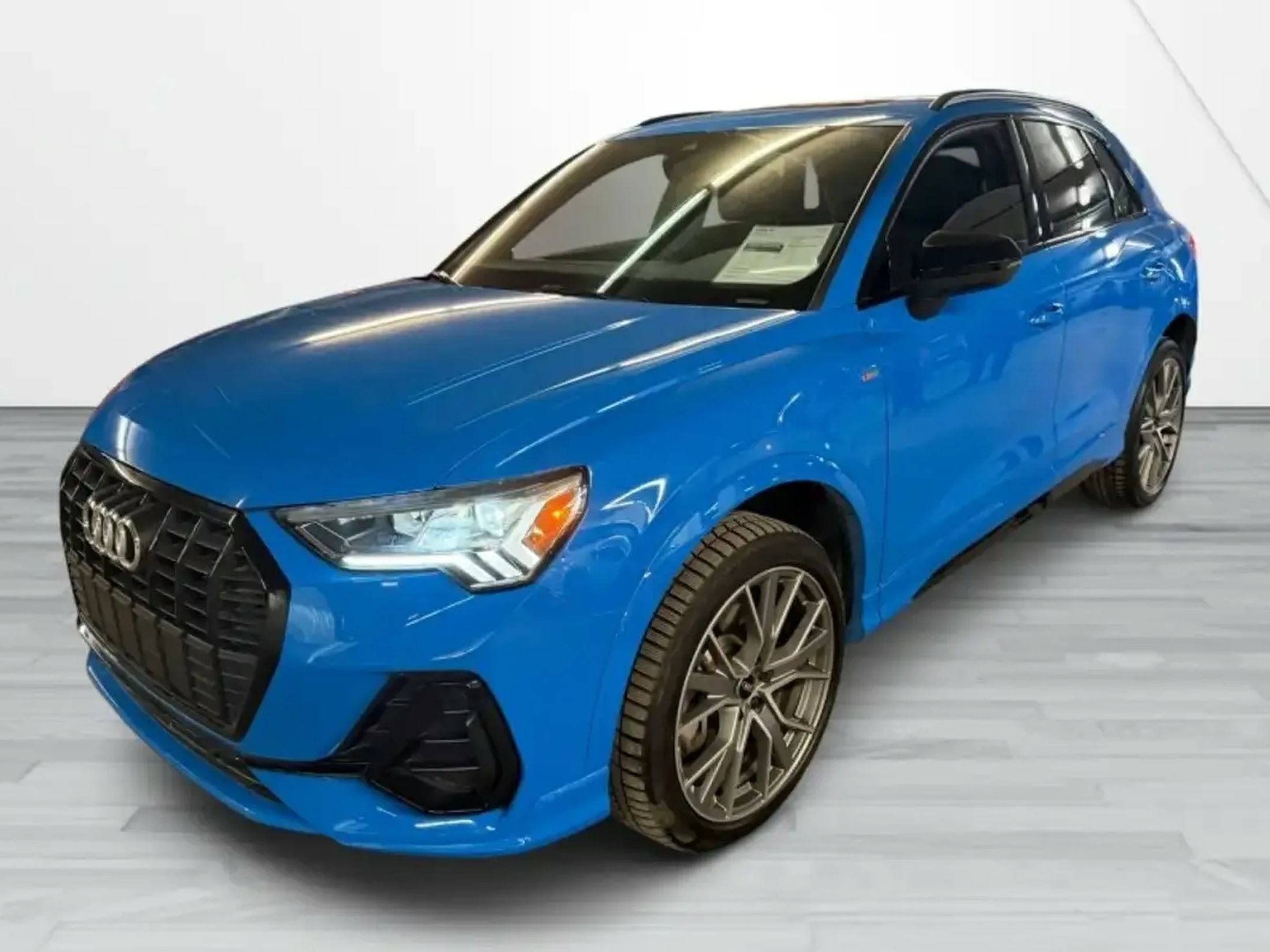 2023 Audi Q3 S line Premium Plus quattro