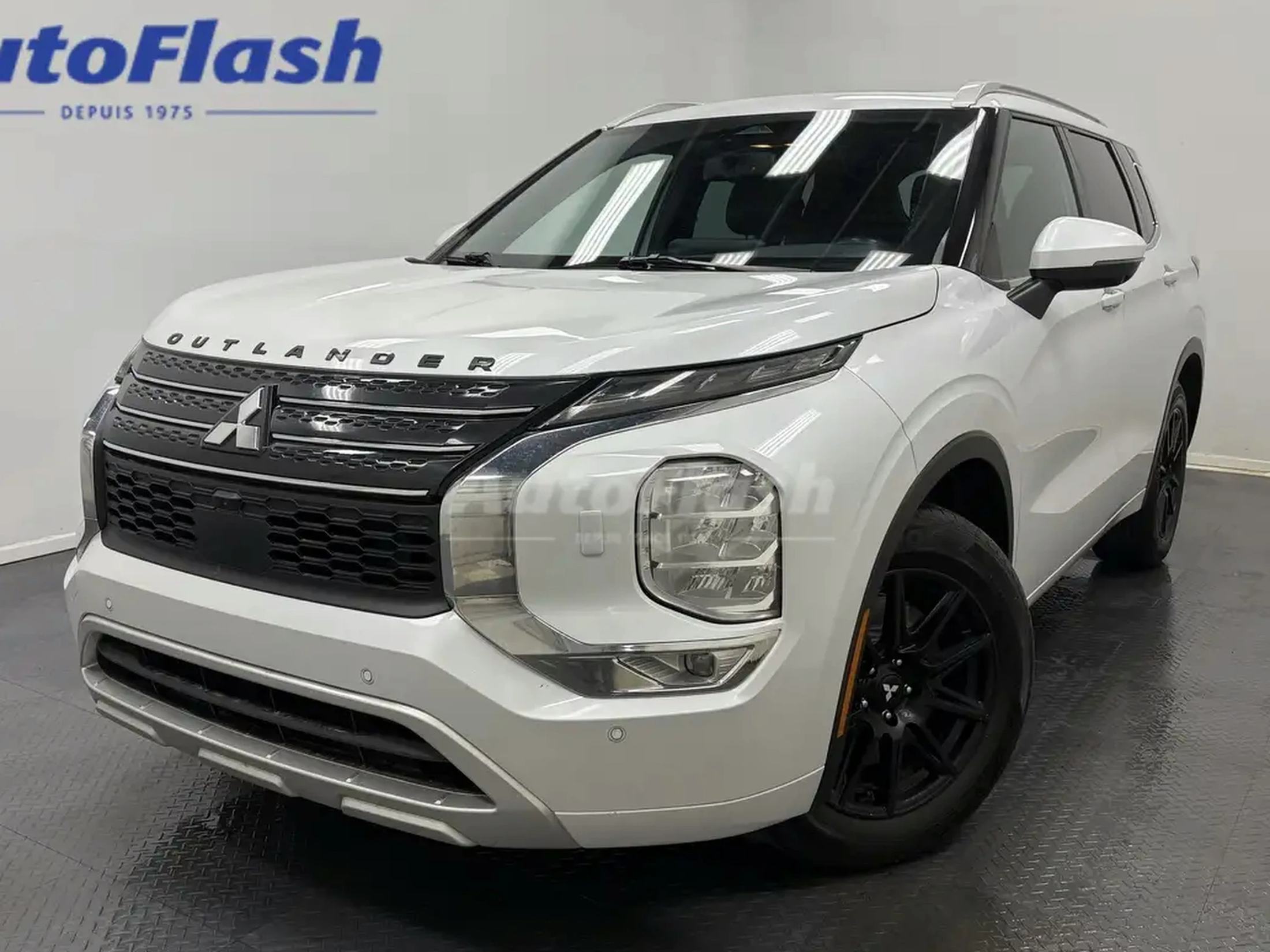 2023 Mitsubishi Outlander GT PREMIUM, HUD, AUDIO BOSE, VOLANT CHAUFFANT