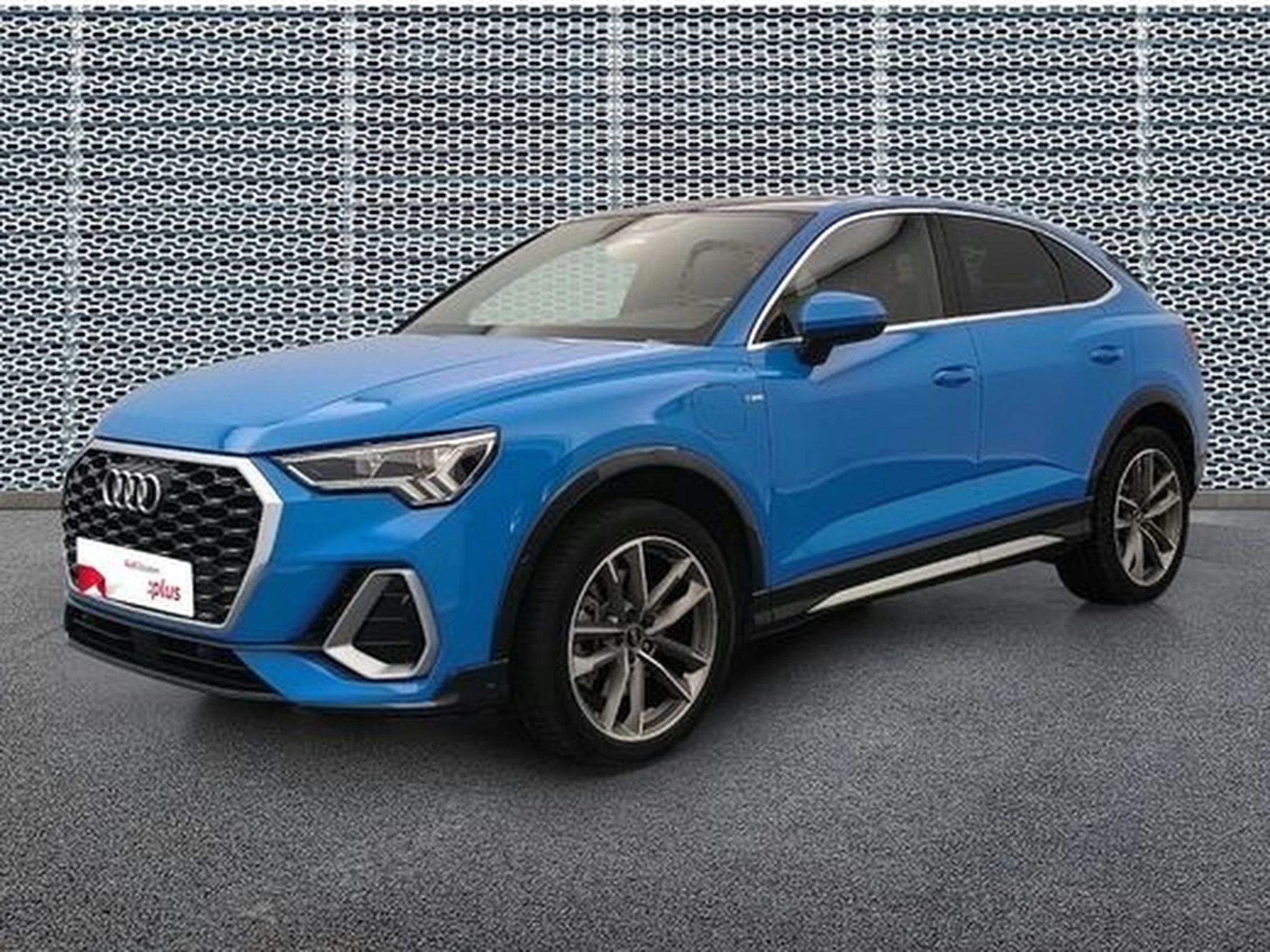 AUDI Q3 Sportback 45 TFSIe 245 ch S tronic 6 S line