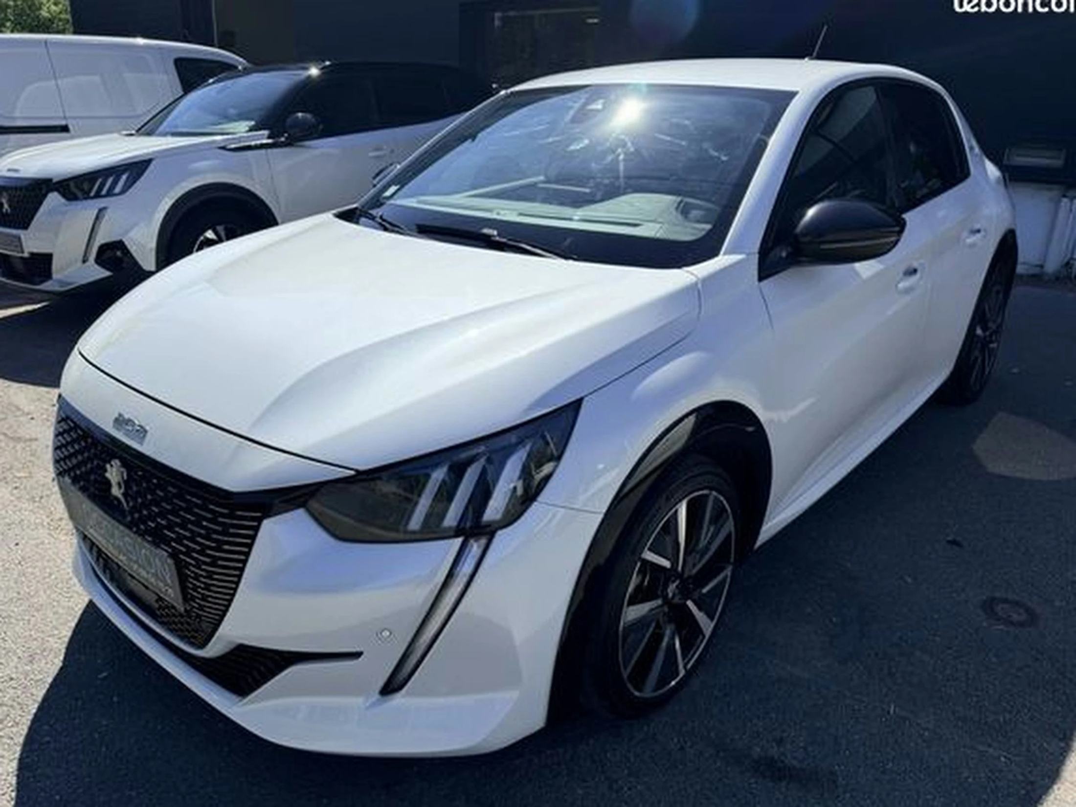 Peugeot 208 (2) BLUEHDI 100 GT Line