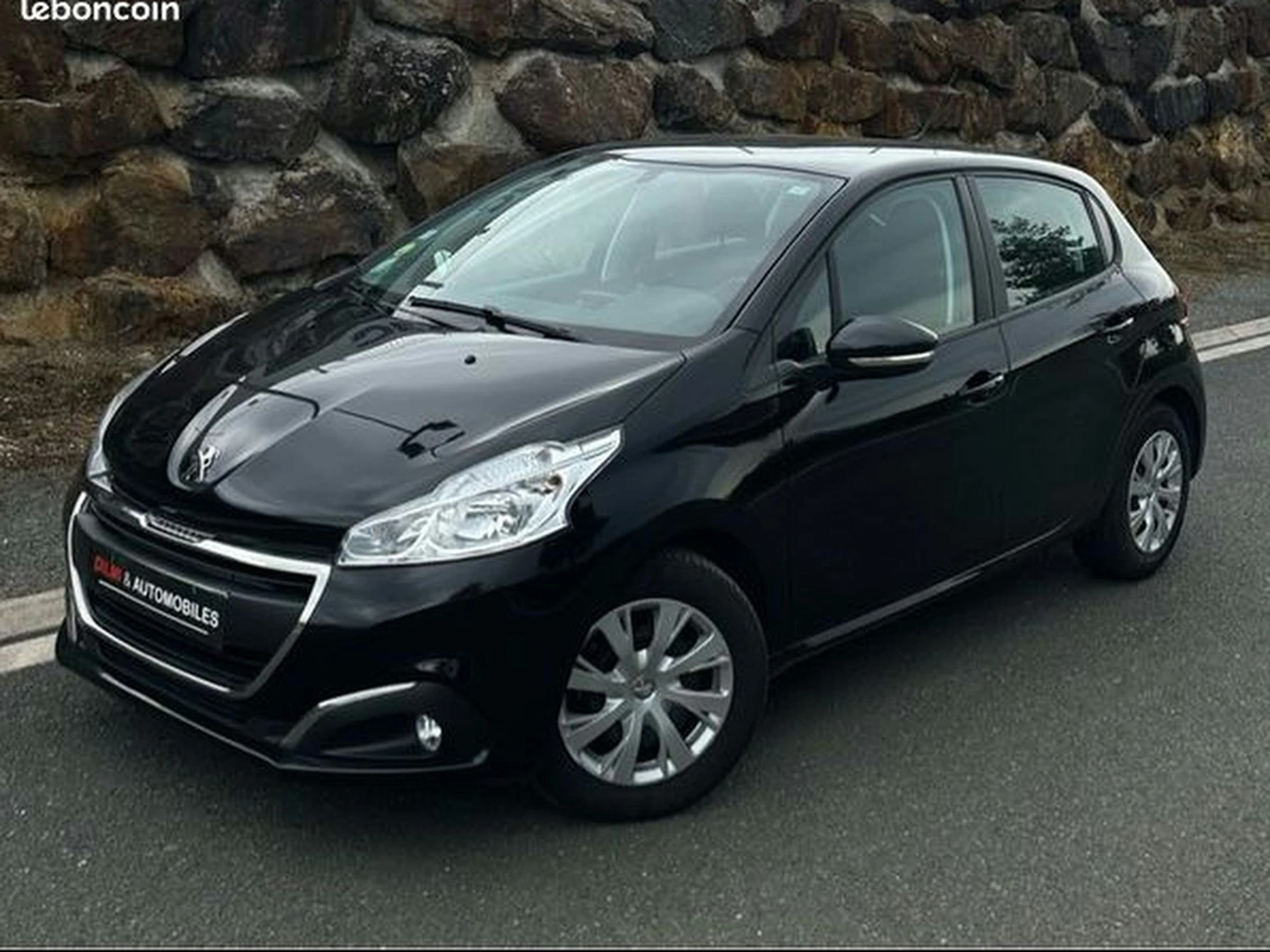 Peugeot 208 I 1.5 hdi 100 ch GPS LED CARPLAY RADAR DE RECUL