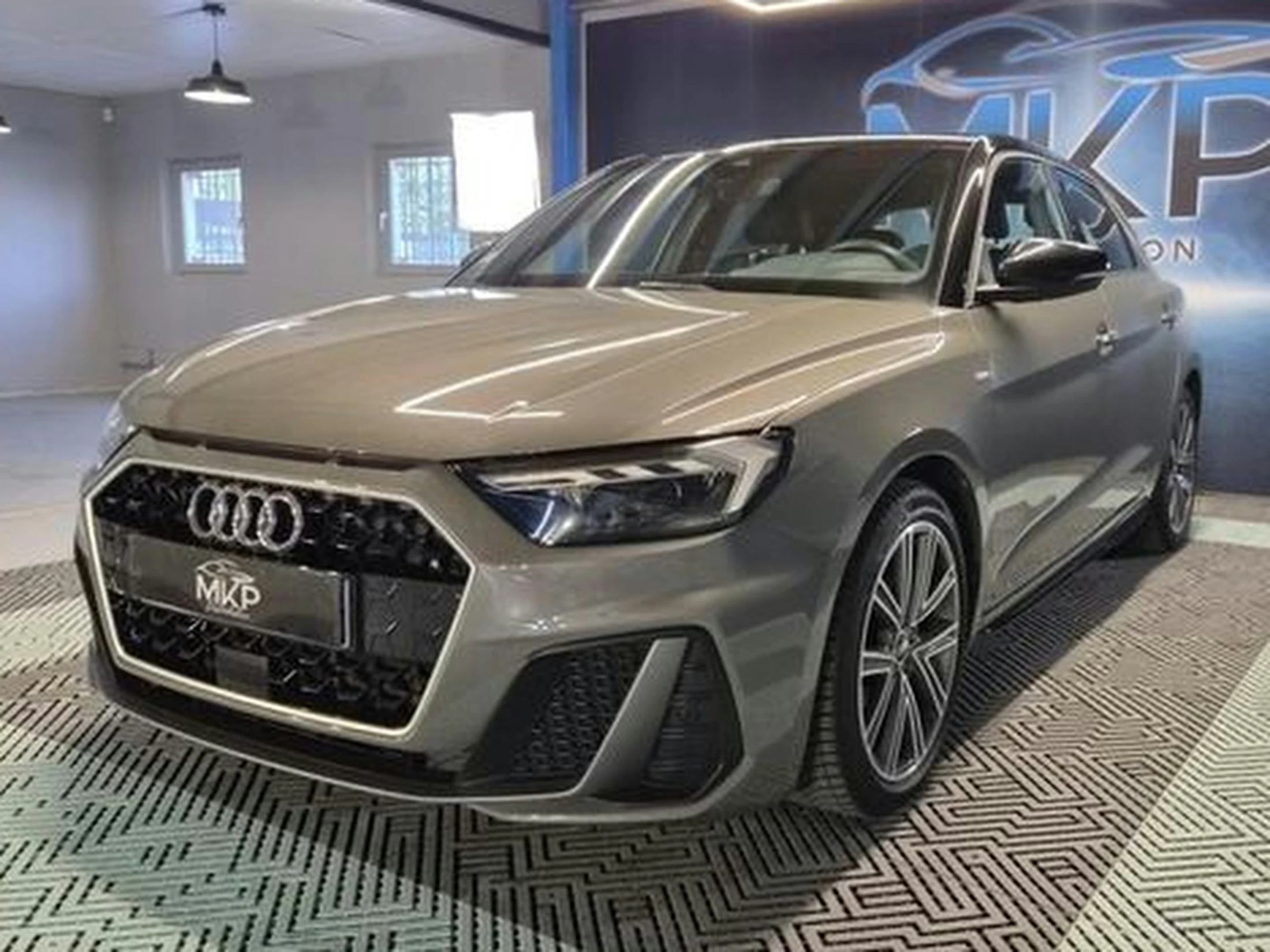 AUDI A1 1.5 35 TFSI 150 S tronic 7 S Line