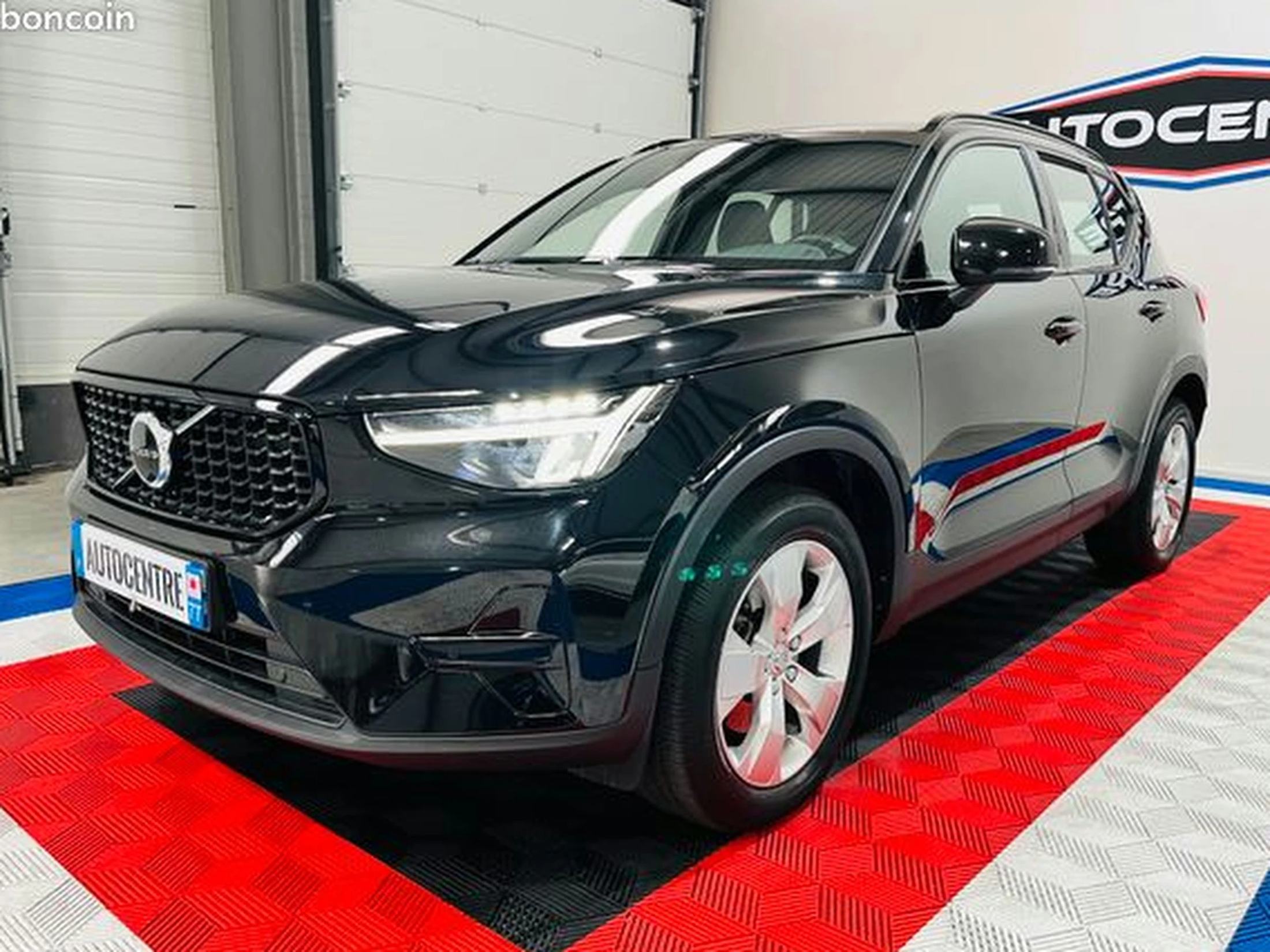 Volvo xc 40 b3 2.0l 163 ch dct 7 plus de 1 ere main / carplay / camera de recul / coffre electrique / garantie 6 mois