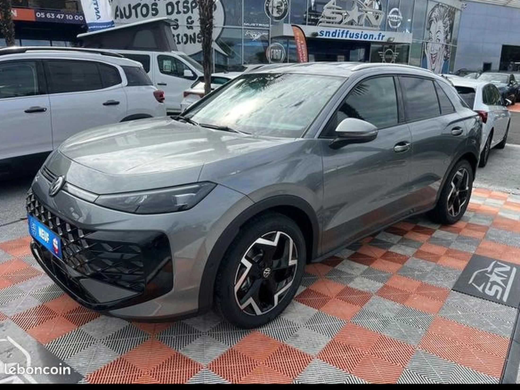 Volkswagen T-ROC NEW 1.5 eTSI Hybrid 150 DSG7 R-LINE Pack Easy Open IQ Lights
