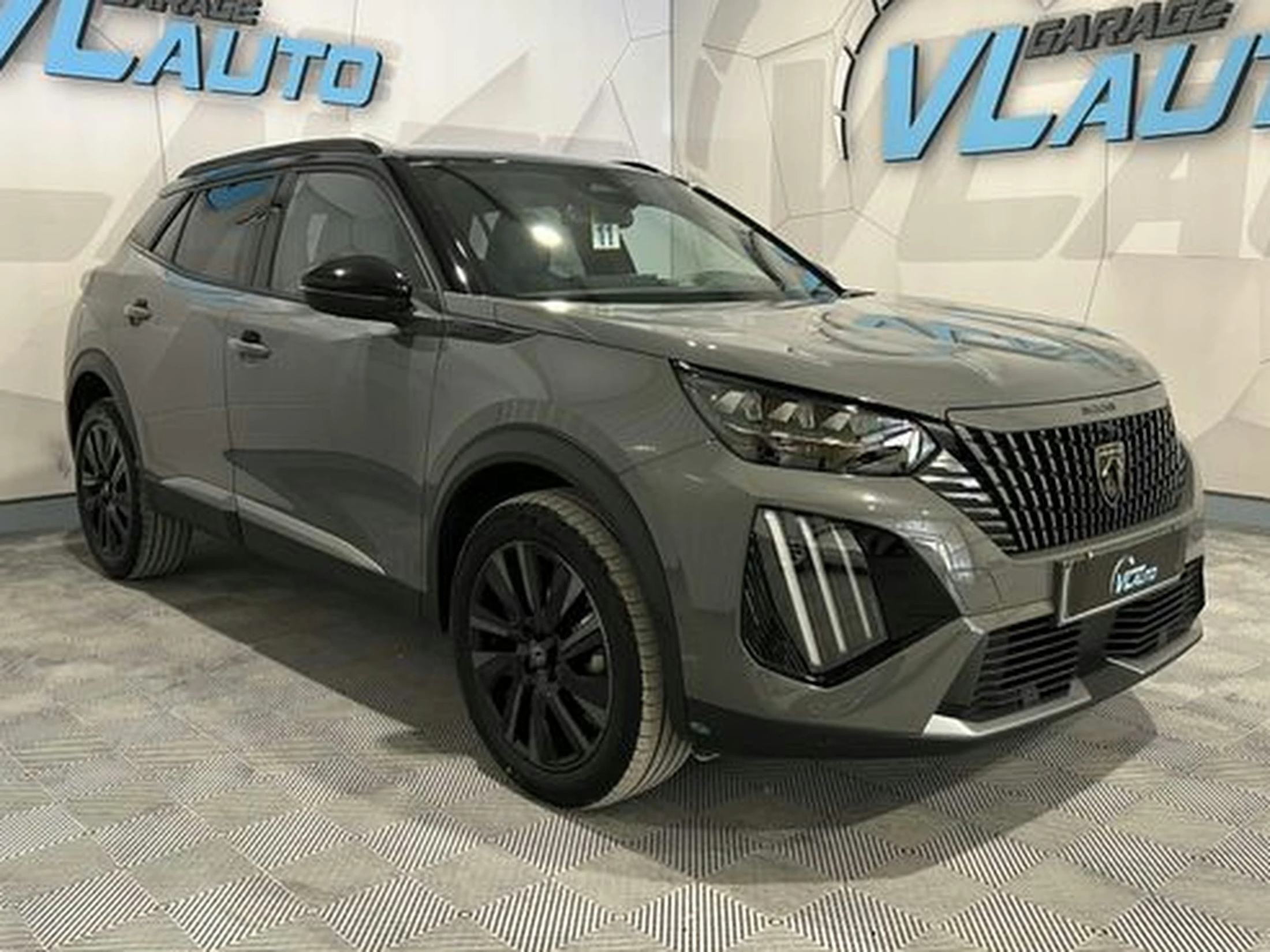 PEUGEOT 2008 Hybrid 145 e-DCS6 GT