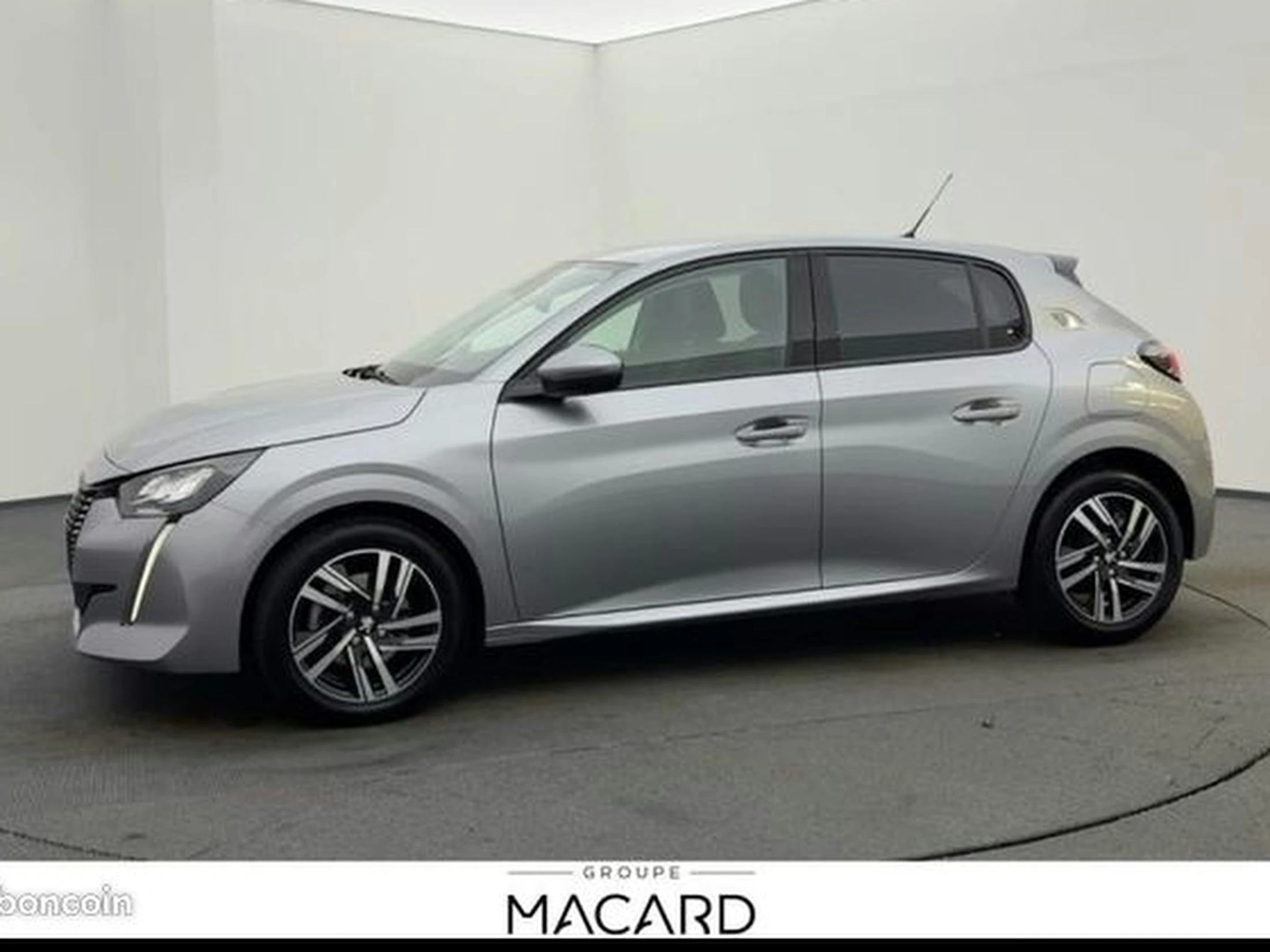 Peugeot 208 1.2 PureTech 100ch S&S Roadtrip
