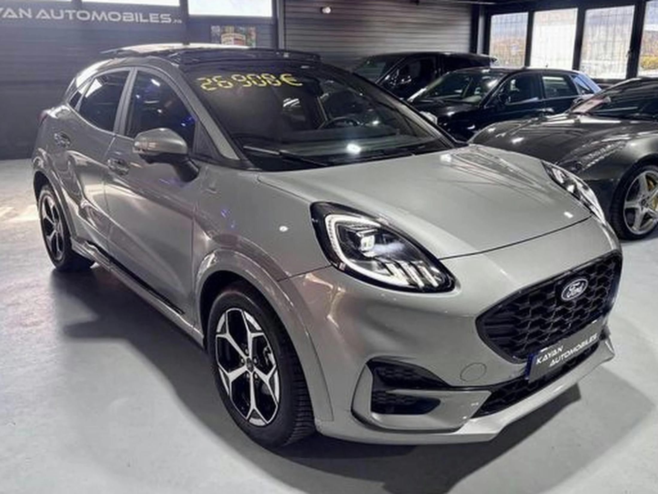 FORD PUMA 125ch ST-Line/ Toit ouvrant/Attelage/Sièges et volant chauffants/ Garantie 12 mois