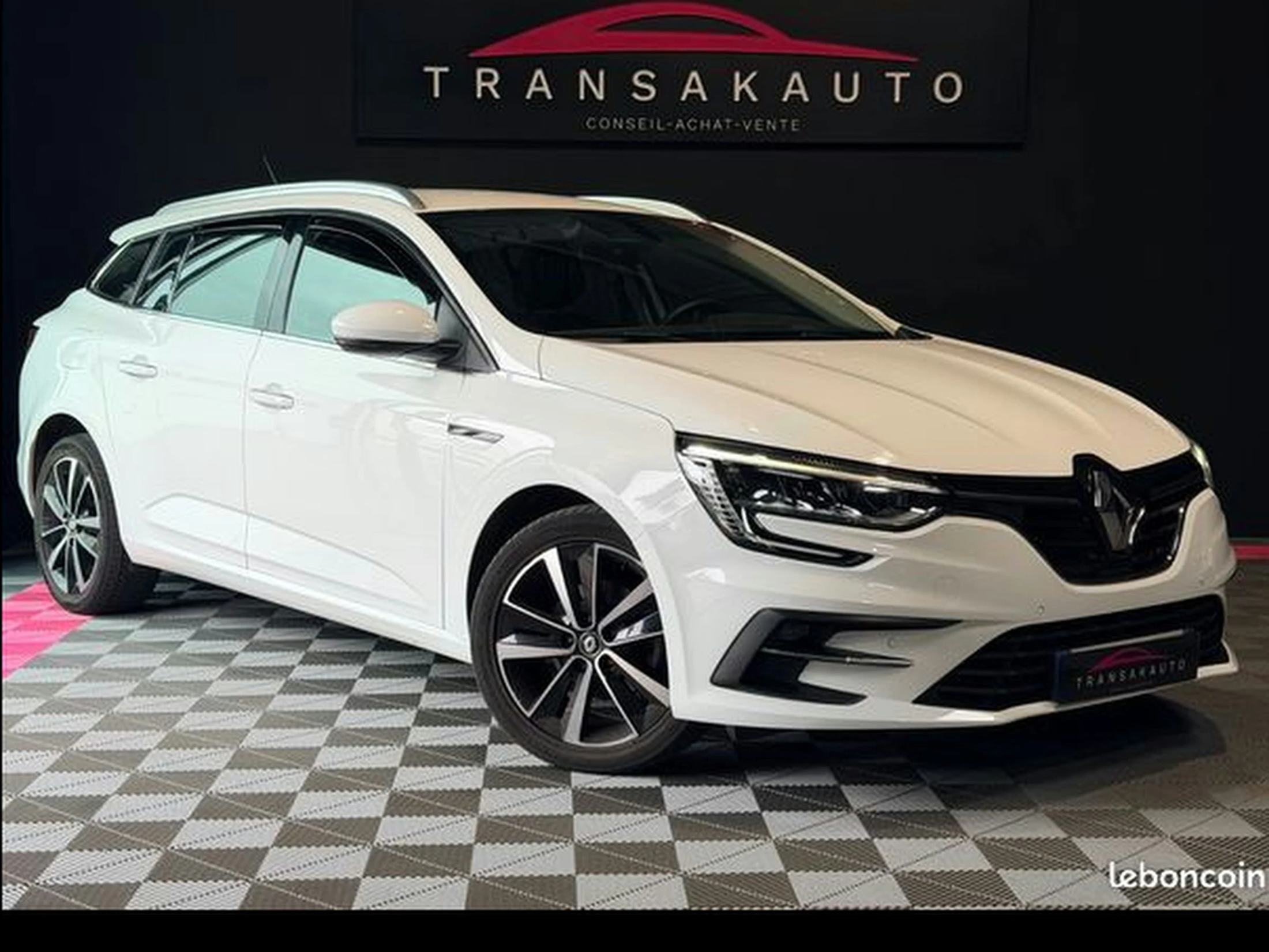 RENAULT MEGANE IV ESTATE dCi 115 BOITE AUTO