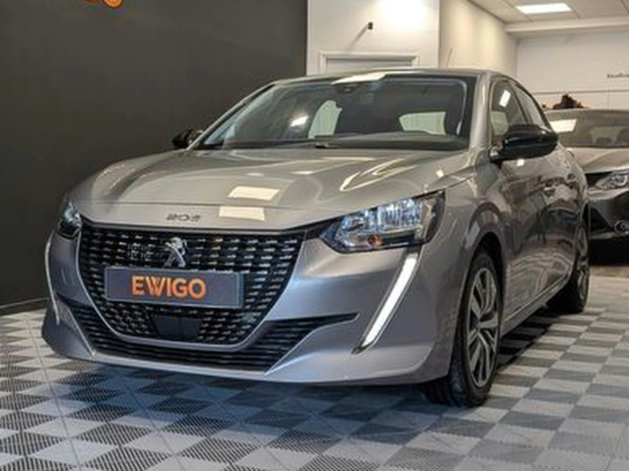 Peugeot 208 1.5 bluehdi 100ch active suivi constructeur garantie