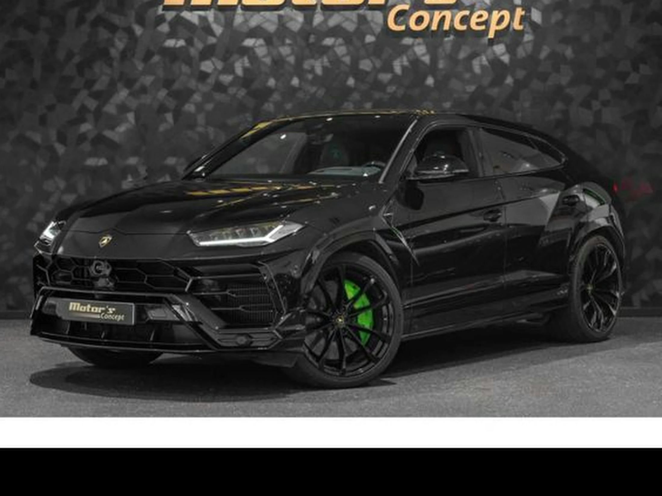Lamborghini Urus V8 - NERO HELENE METAL / VERDE PACK CARBONE BANG&OLUFSEN 3D MASSAGE