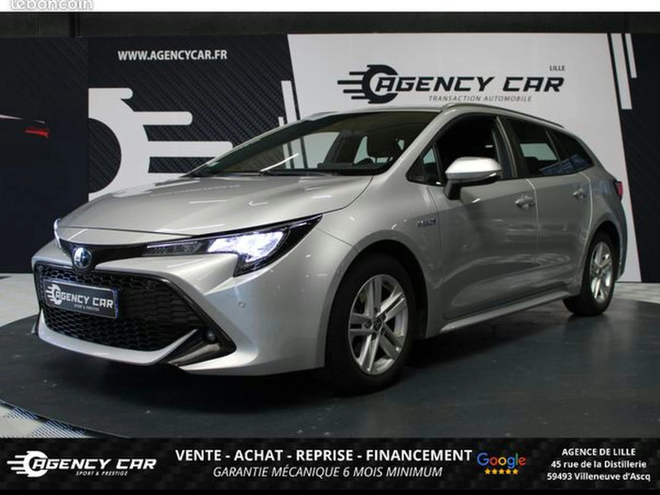 TOYOTA COROLLA touring -122H CVT - hybride - entretien complet toyota- full options