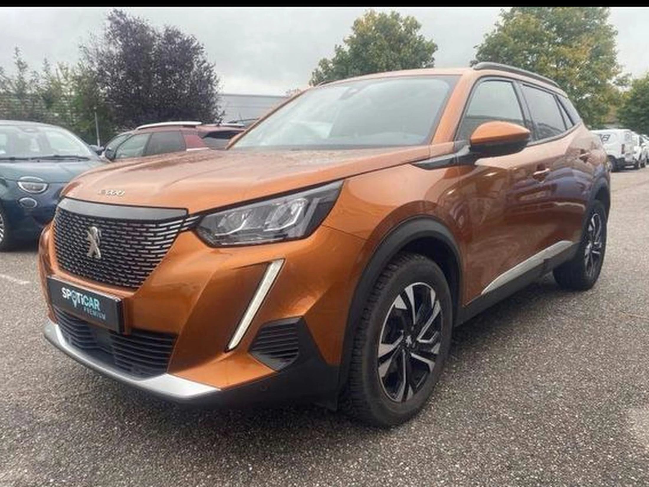 PEUGEOT 2008 PureTech 130 S&S EAT8 Allure
