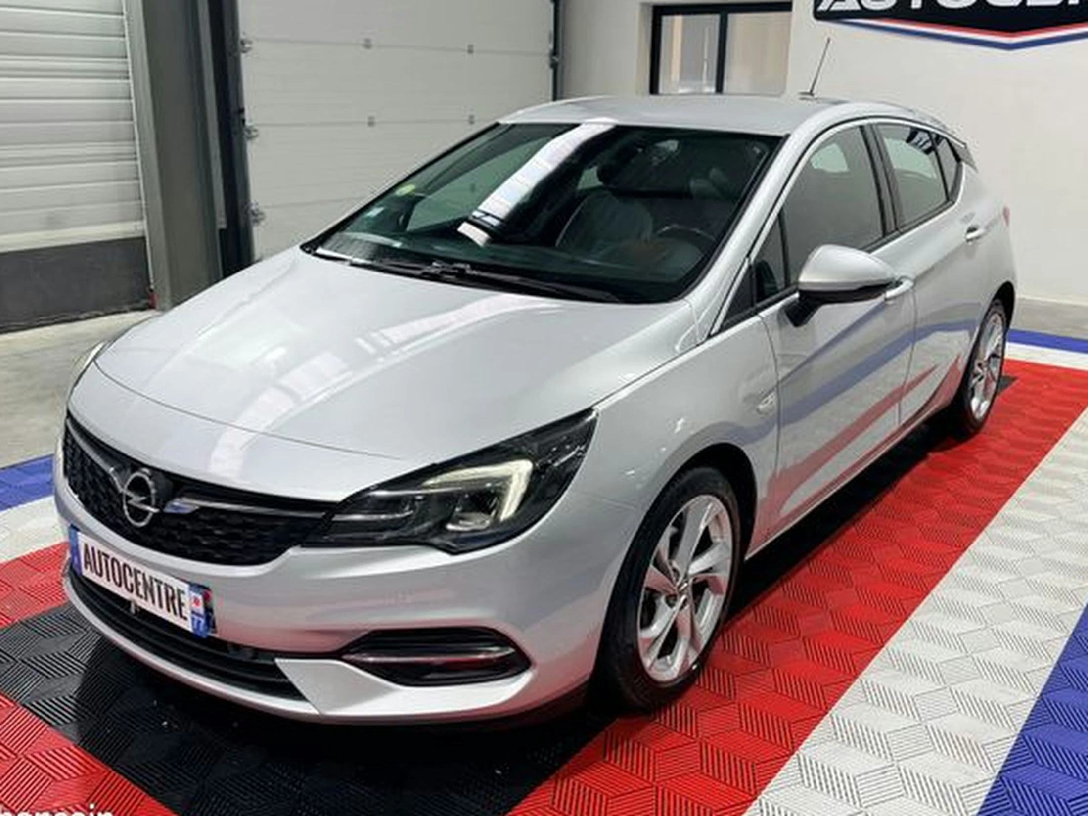 Opel astra 1.5 diesel 122 ch bva 9 elegance de 1 ere main / carplay / siege chauffant / camera / garantie