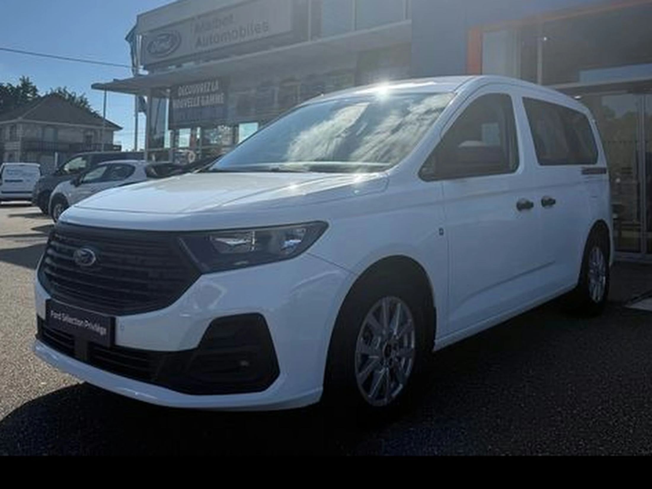 Ford Tourneo Connect III L1 2.0 ECOBLUE 102 BVM6 Trend