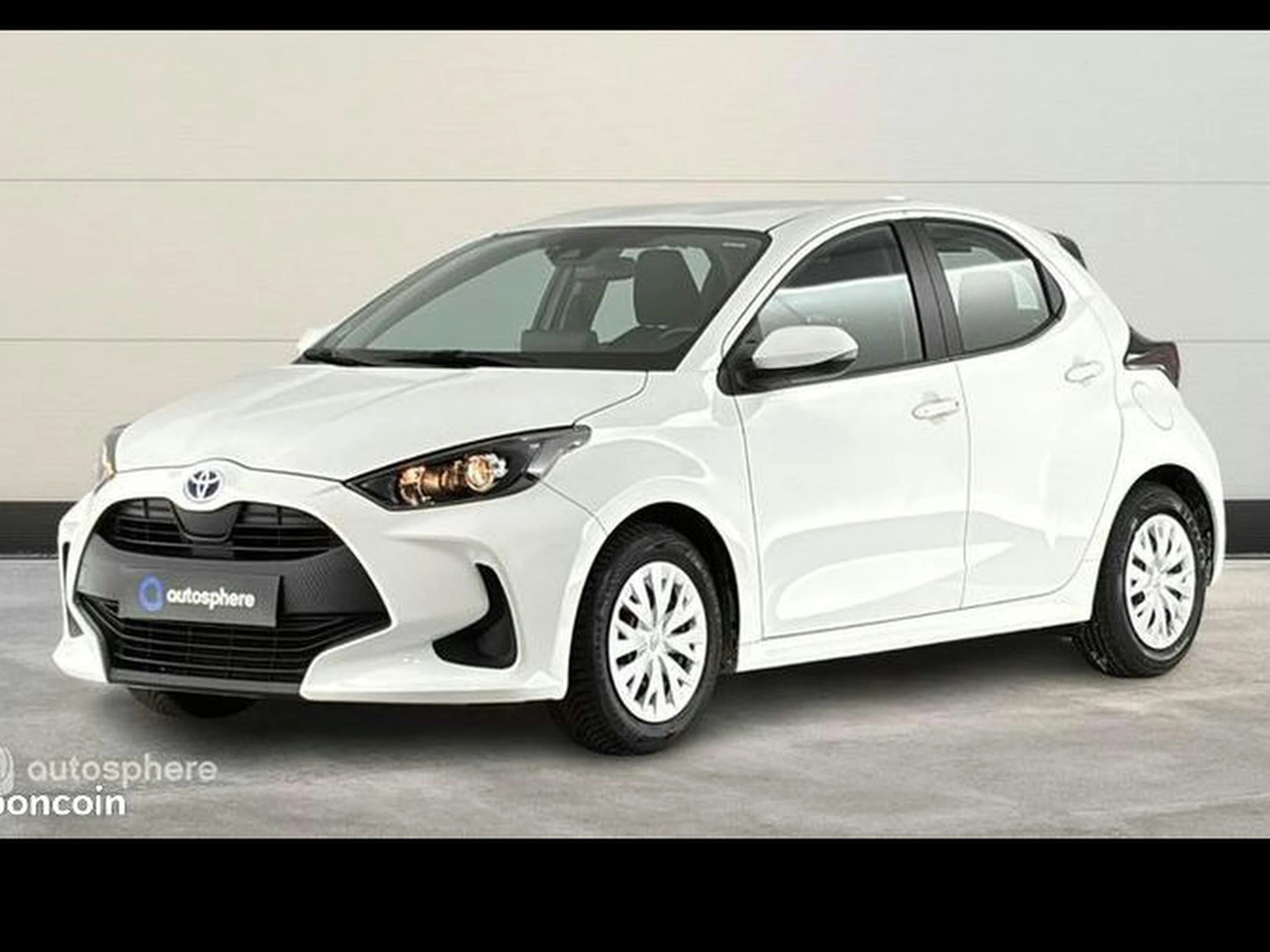 Toyota Yaris 116h Dynamic 5p MY22