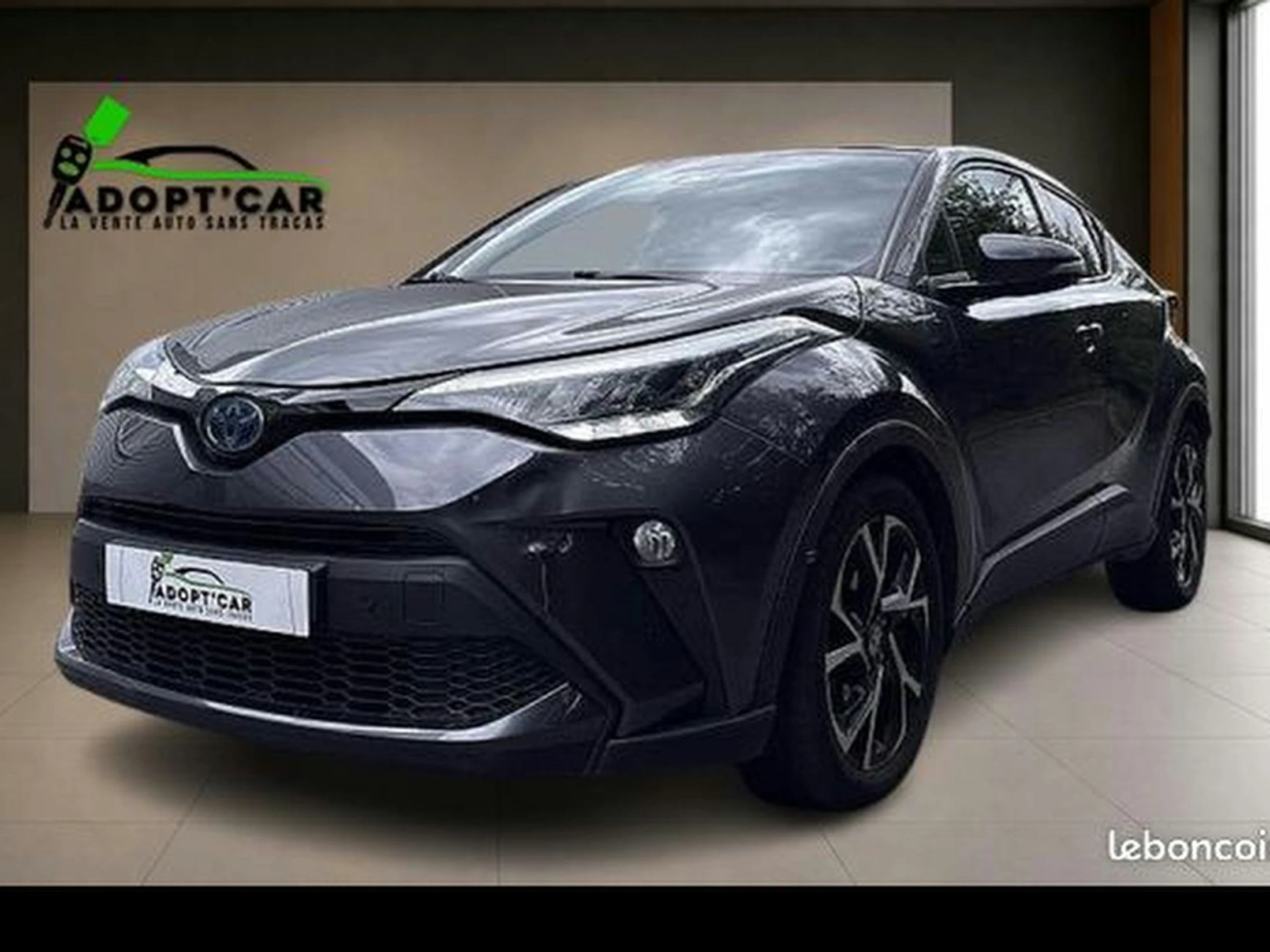 TOYOTA C-HR 2.0 Hybrid - BV e-CVT Dynamic Business PHASE 2
