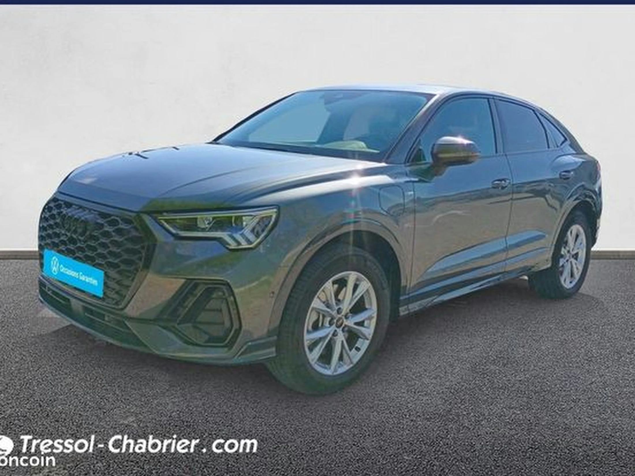 AUDI Q3 45 TFSIe 245 ch S tronic 6 S line