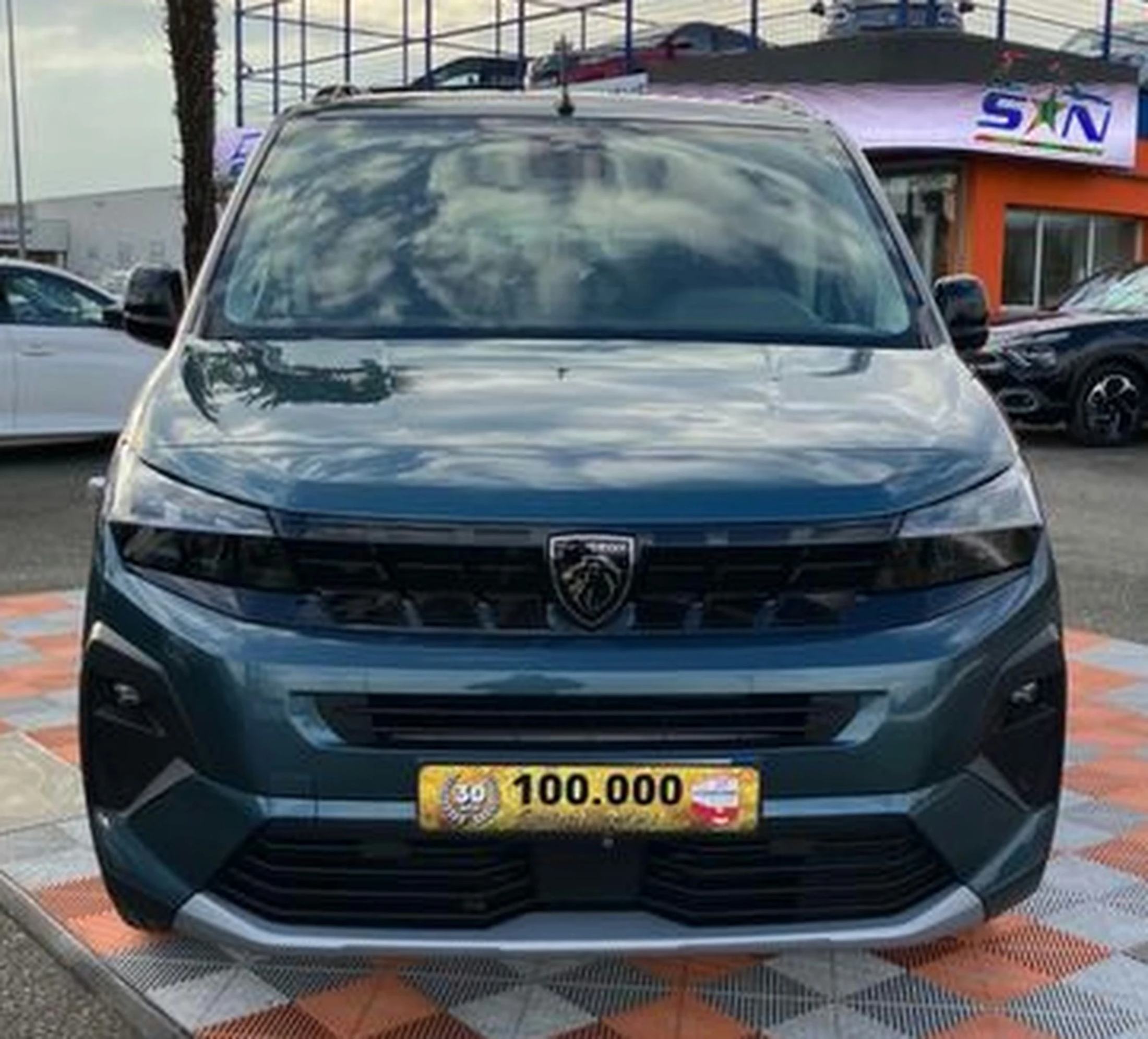 Peugeot RIFTER BlueHDi 130 EAT8 GT Pack Connect