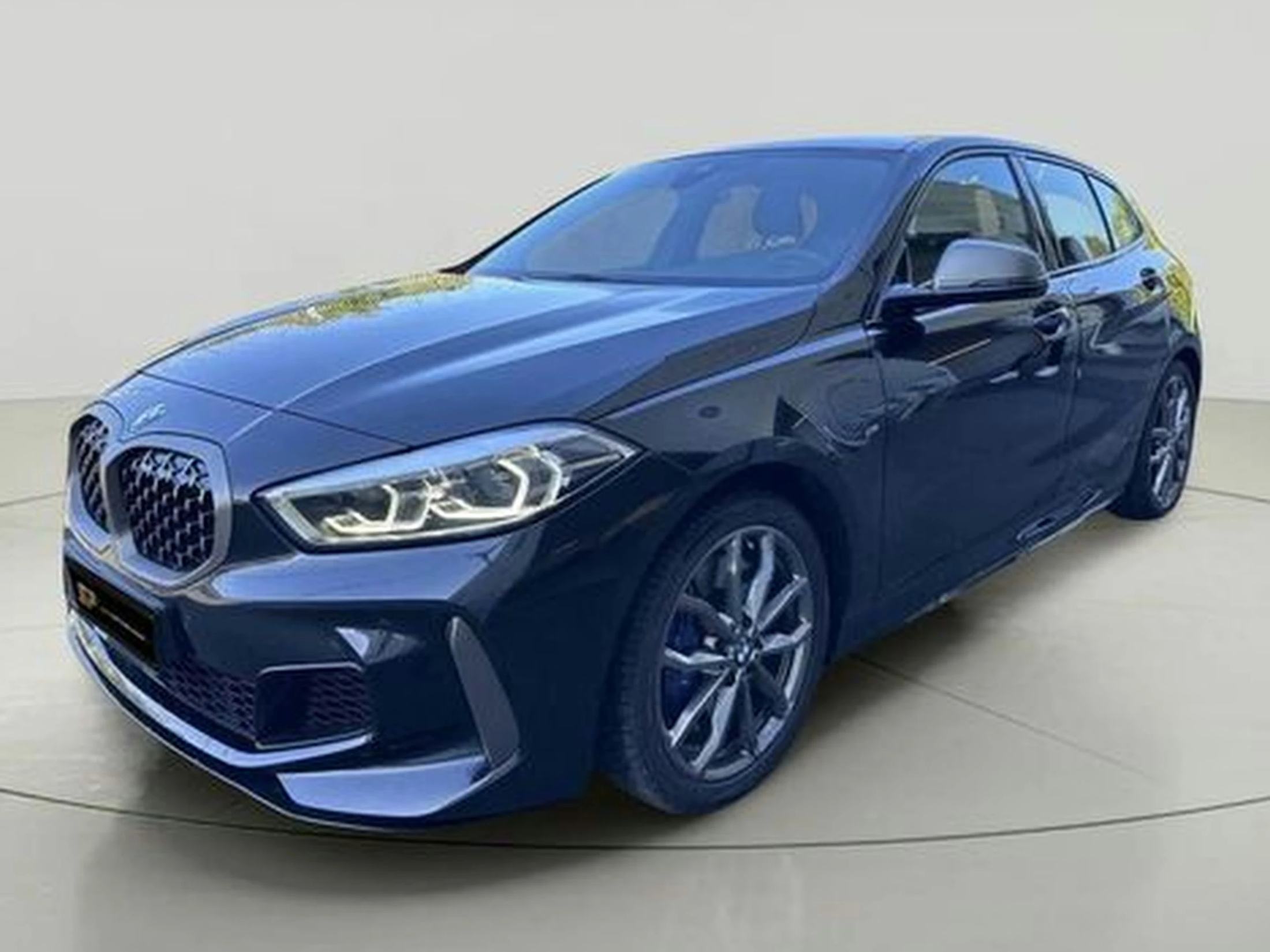 BMW SERIE 1 M135i xDrive 306 ch BVA8 * Pack M Sport * Live Cockpit * Hi-Fi * Garantie BMW 24 mois
