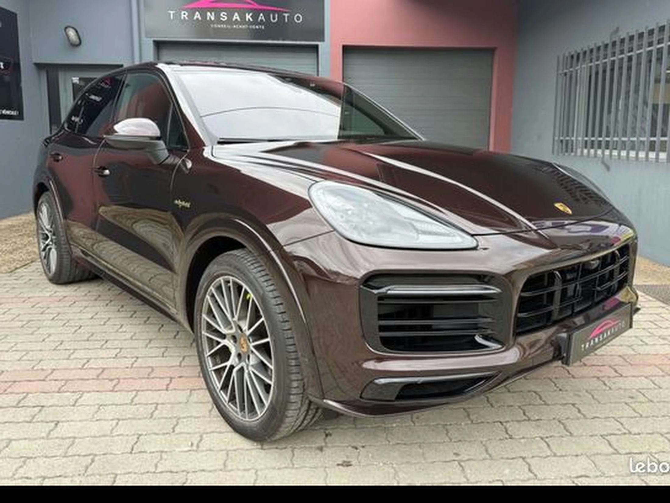 PORSCHE CAYENNE E-Hybrid 3.0 V6 462CV Tiptronic BVA Platinum Edition / Toit Ouvrant Panoramique / Origine France