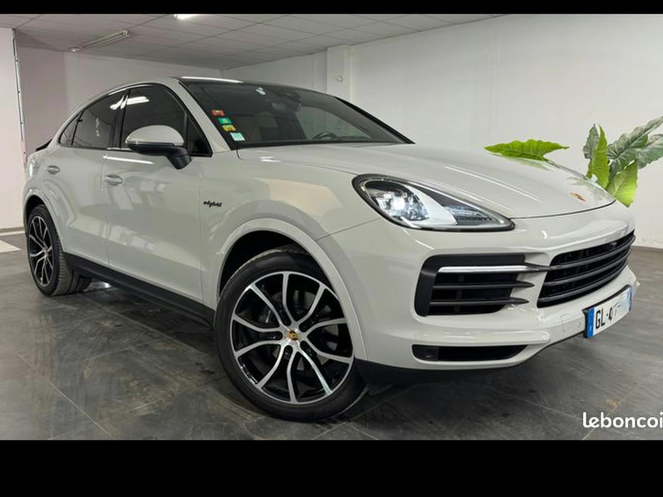 Porsche cayenne coupe 3.0 l 462 ch bva8 TVA Récupérable v6 e-hybrid platinium chrono camera carplay attelage garantie 12 mois reprise possible