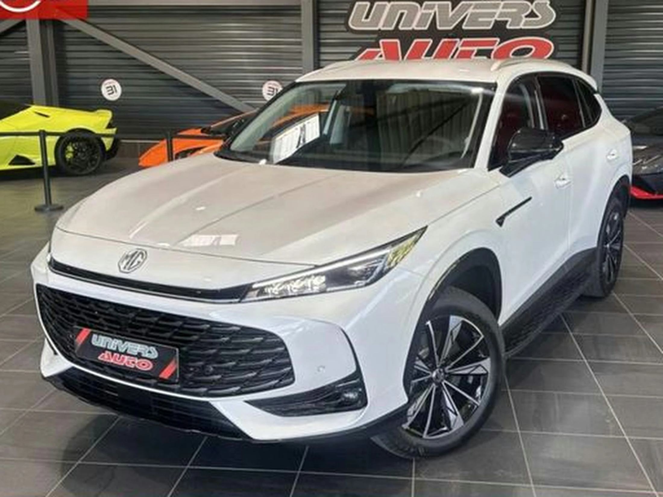 MG EHS 1.5T PHEV 272 ch Luxury