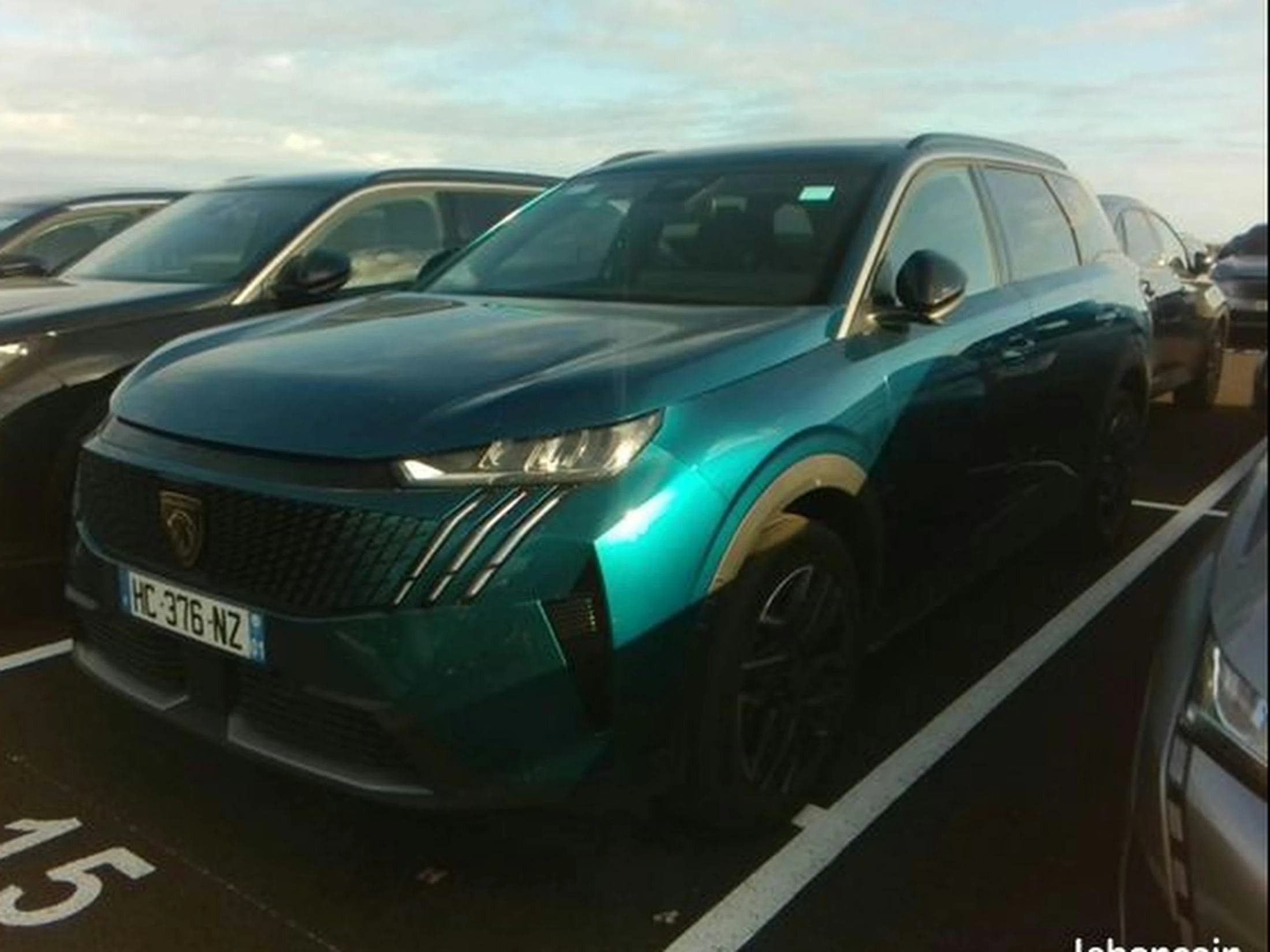 PEUGEOT 5008 1.2i Hybrid -145 - BV e-DCS6 III Allure Pack Panoramic