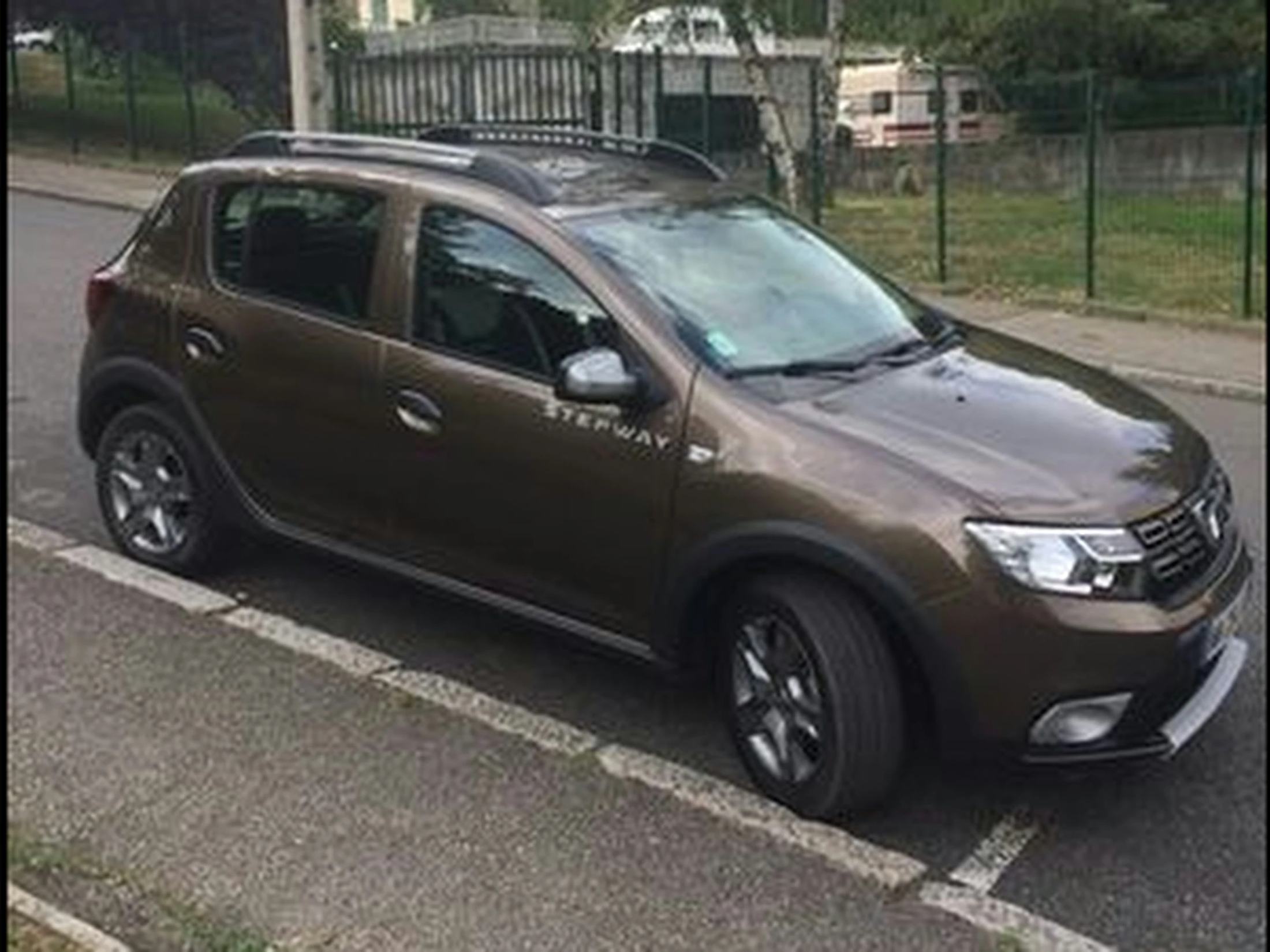 Dacia Sandero Blue DCI 95 Stepway climatisée