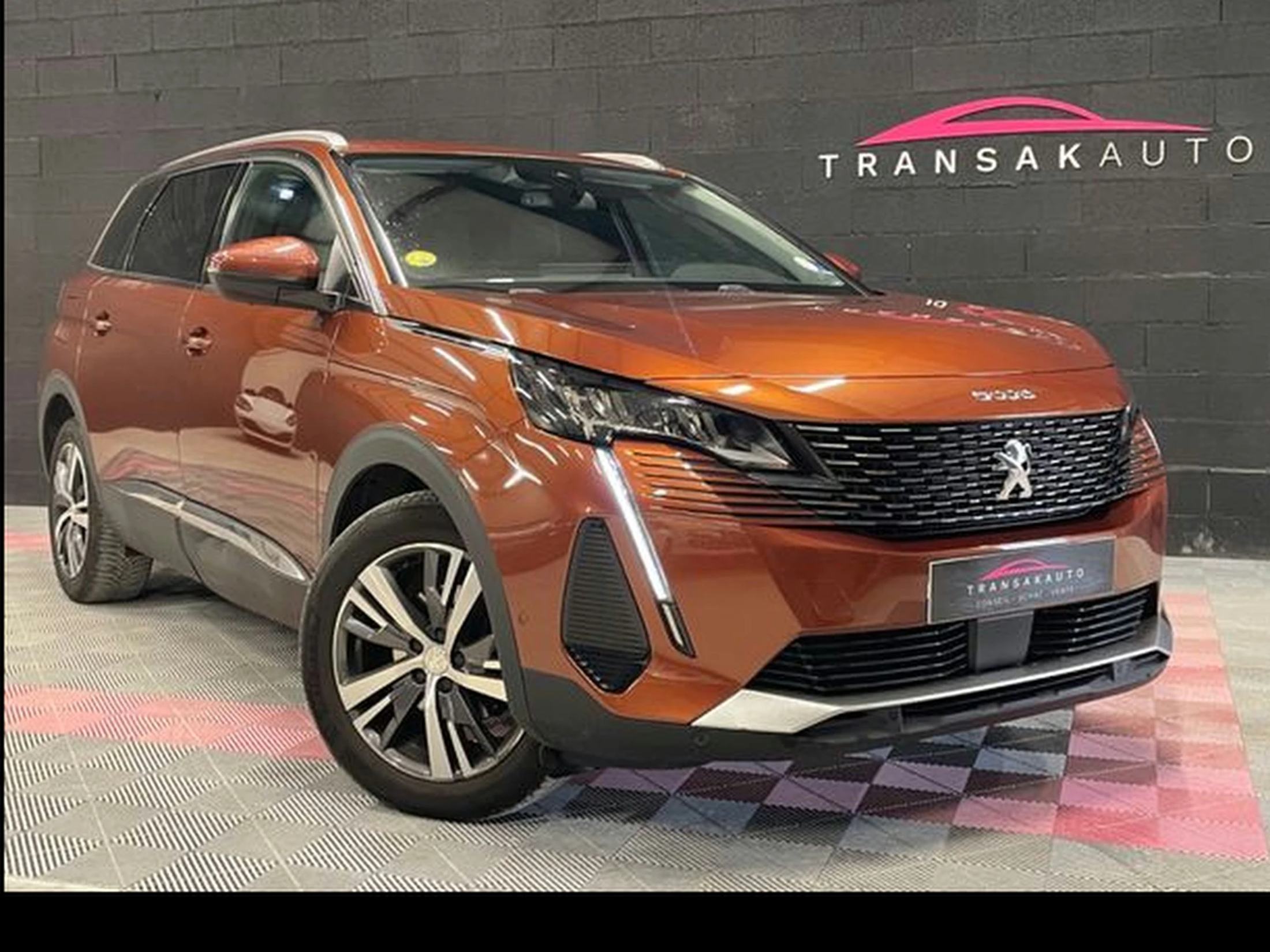 PEUGEOT 5008 BlueHDi 130ch SS EAT8 ALLURE / ATTELAGE