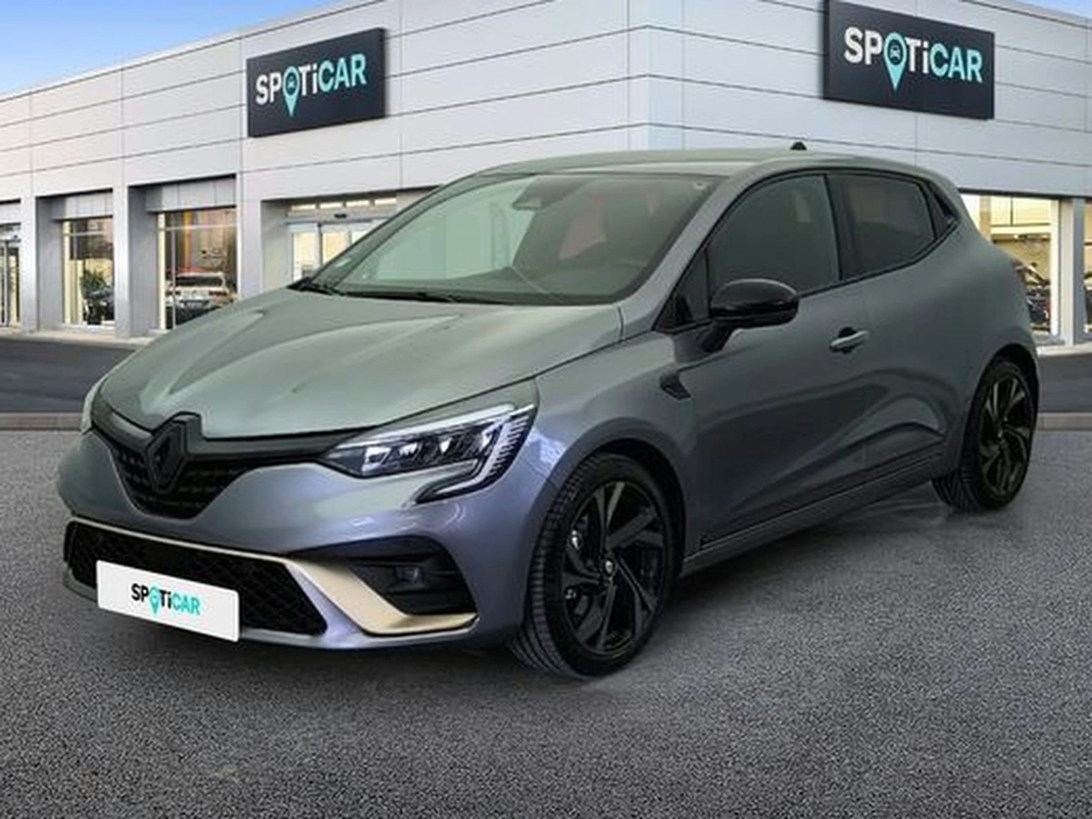 RENAULT Clio E-Tech hybride 145 Engineered