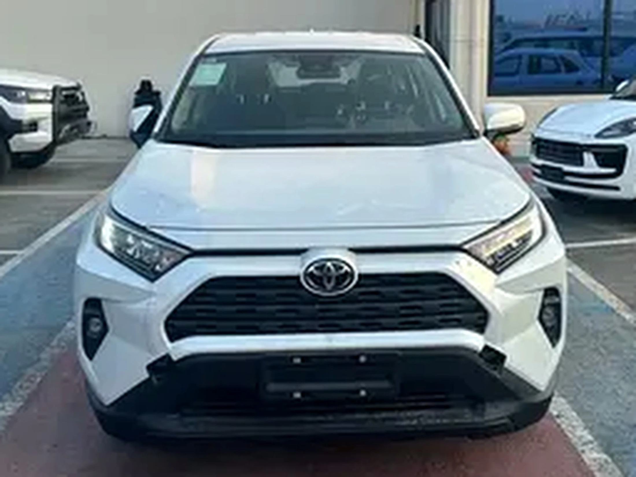 Toyota - Rav 4 - Basic