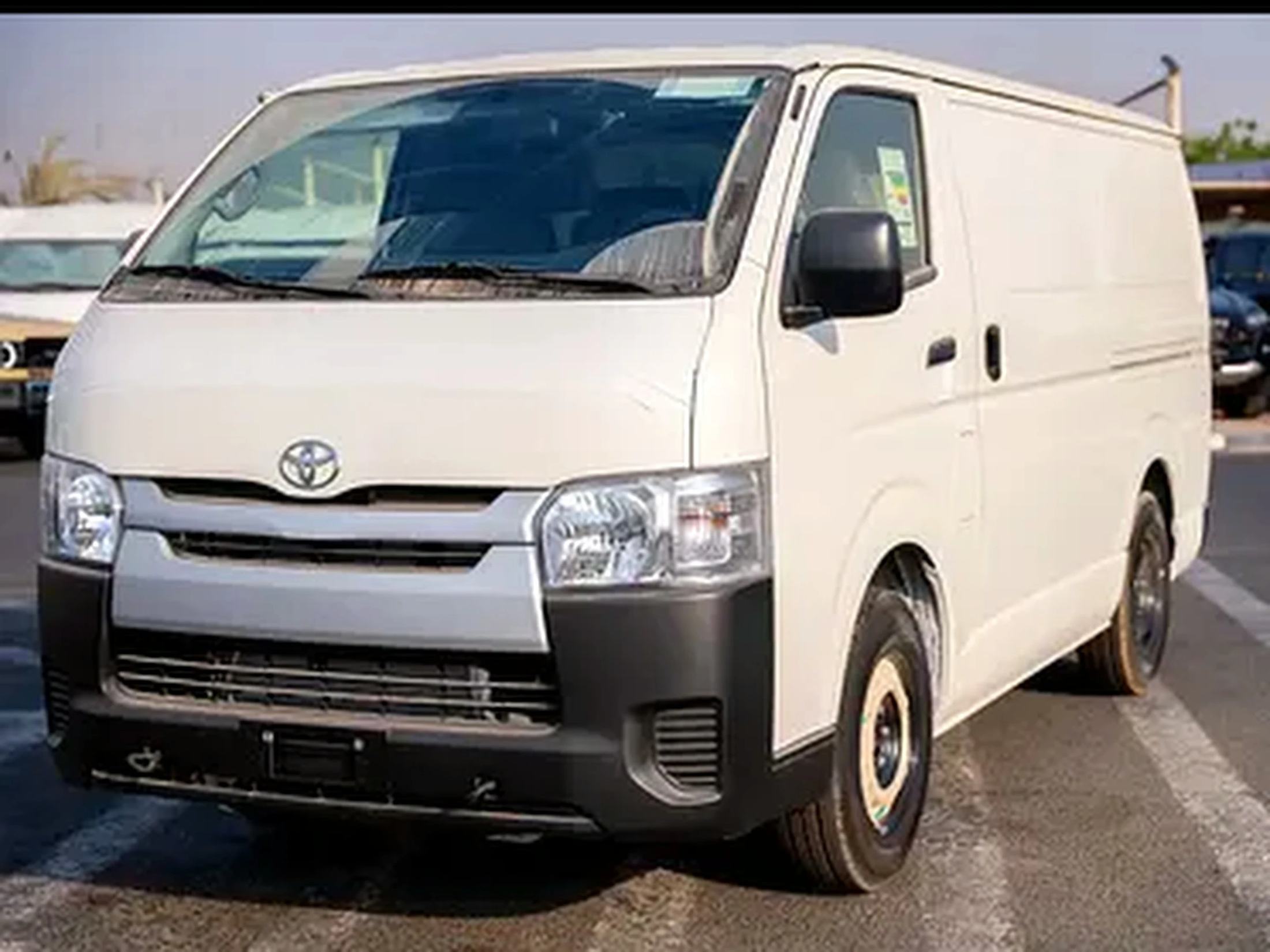 Toyota - Hiace - Standard