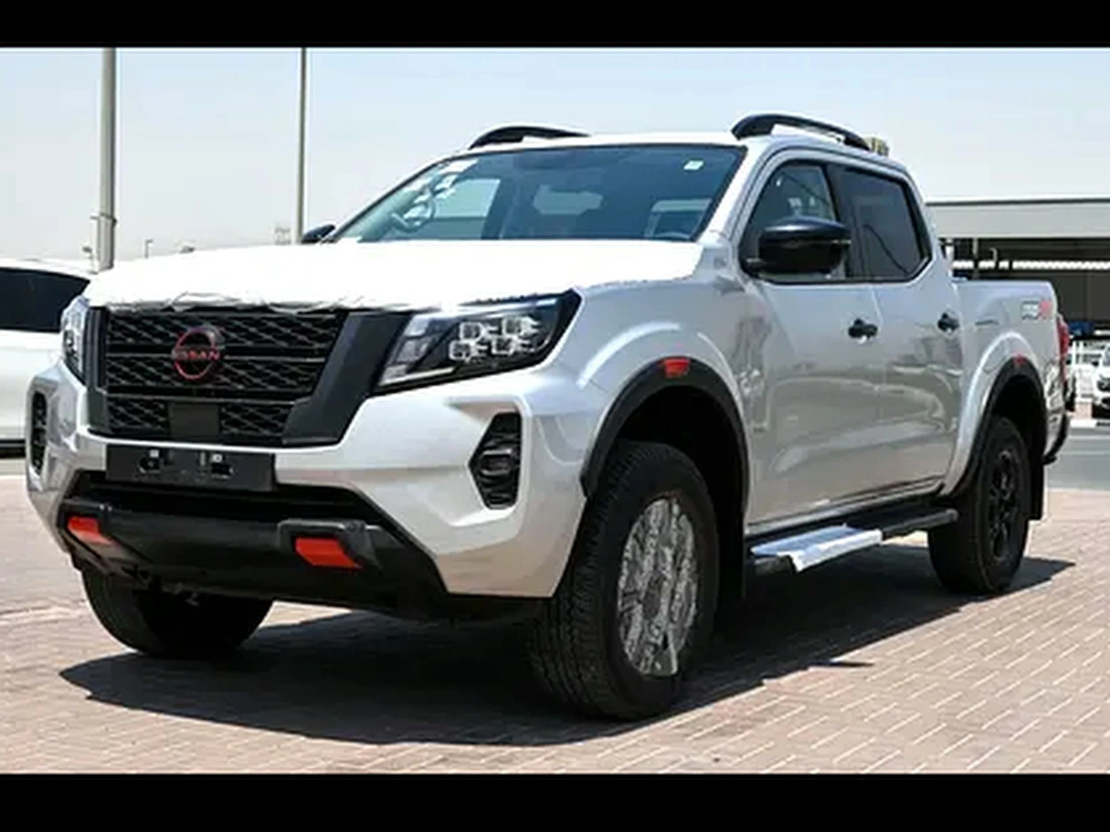 Nissan - Navara - Other