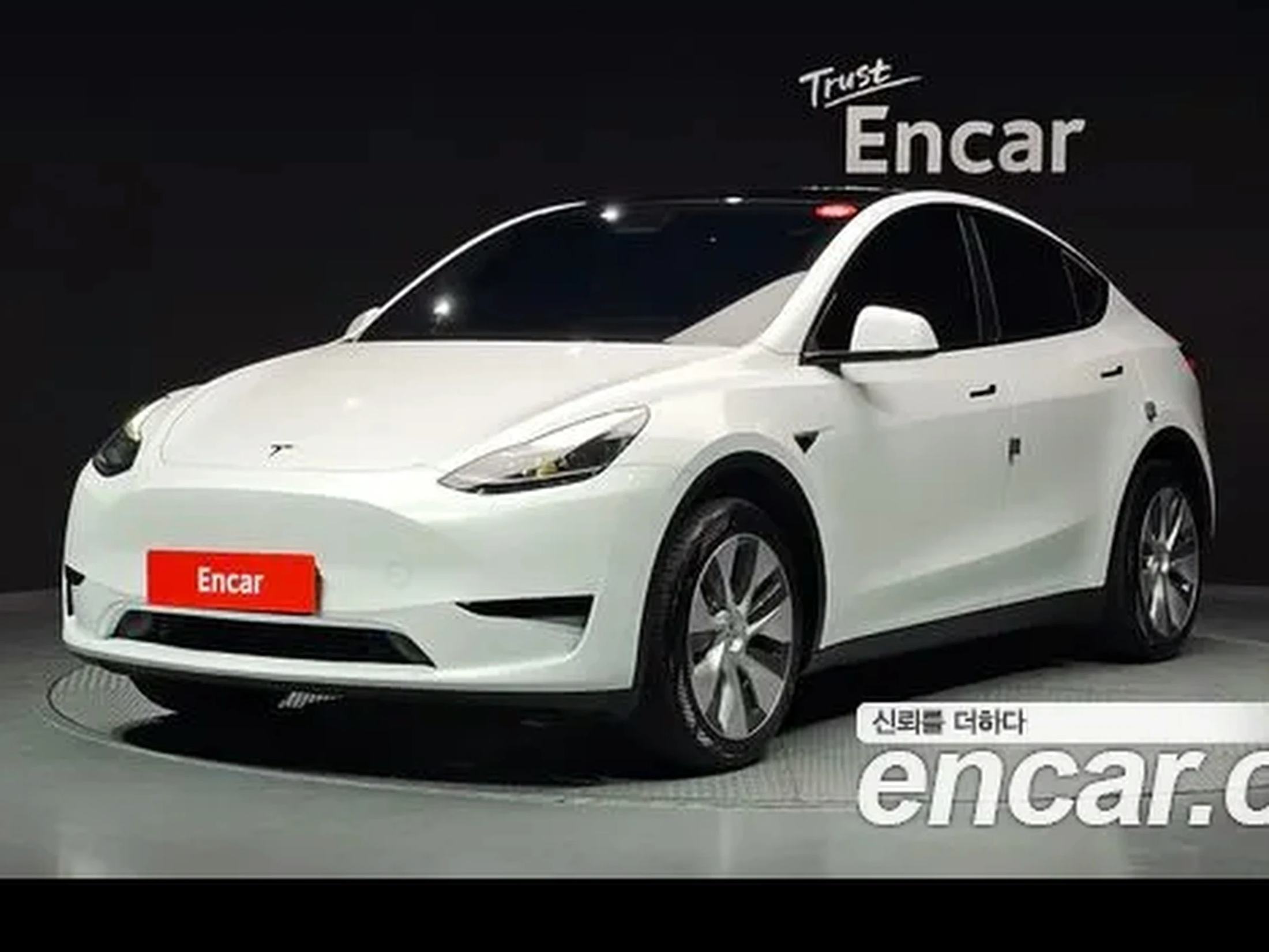 Tesla Model Y 2024 RWD