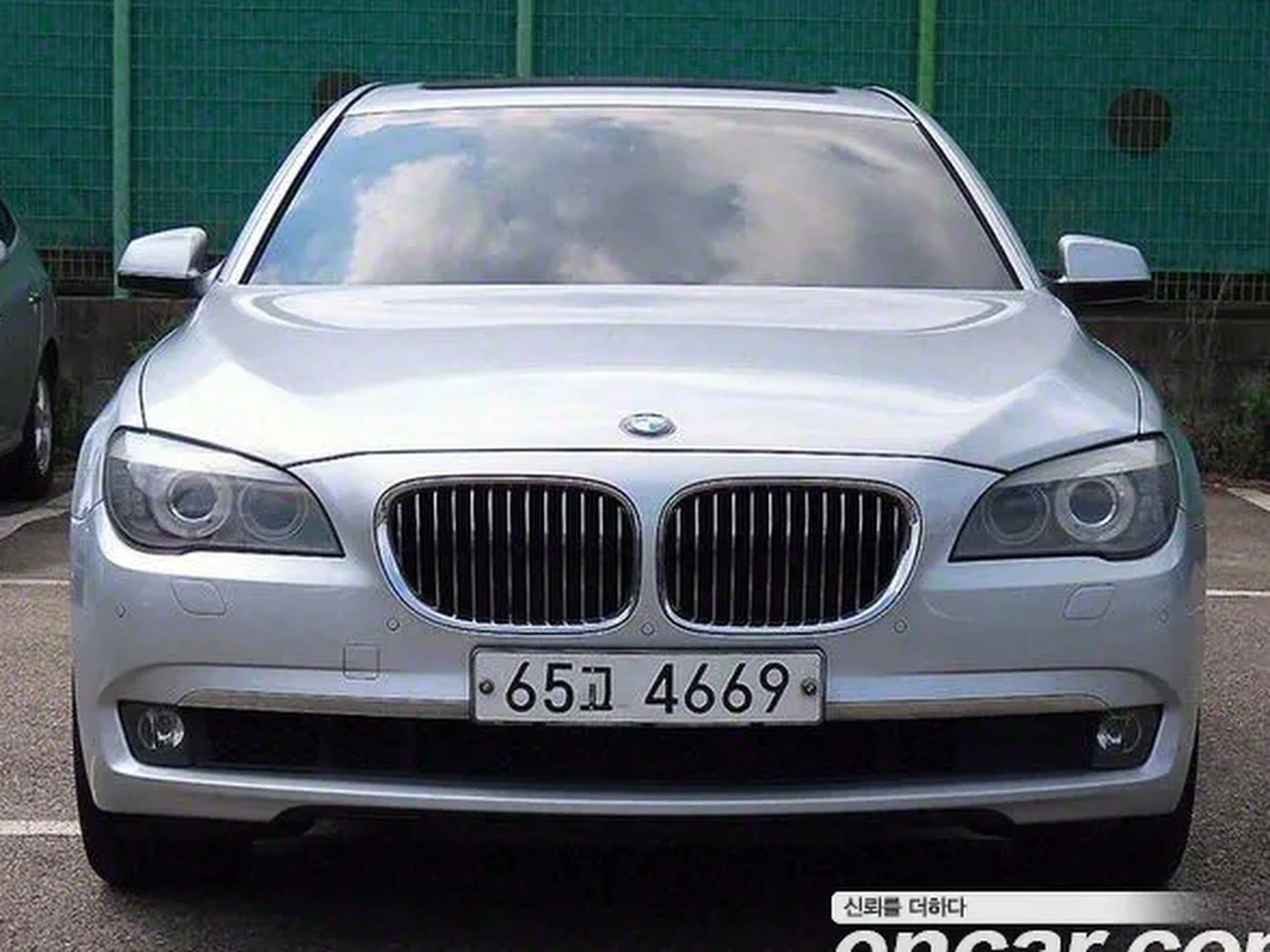 Bmw 7Series (F01) 2009 740i
