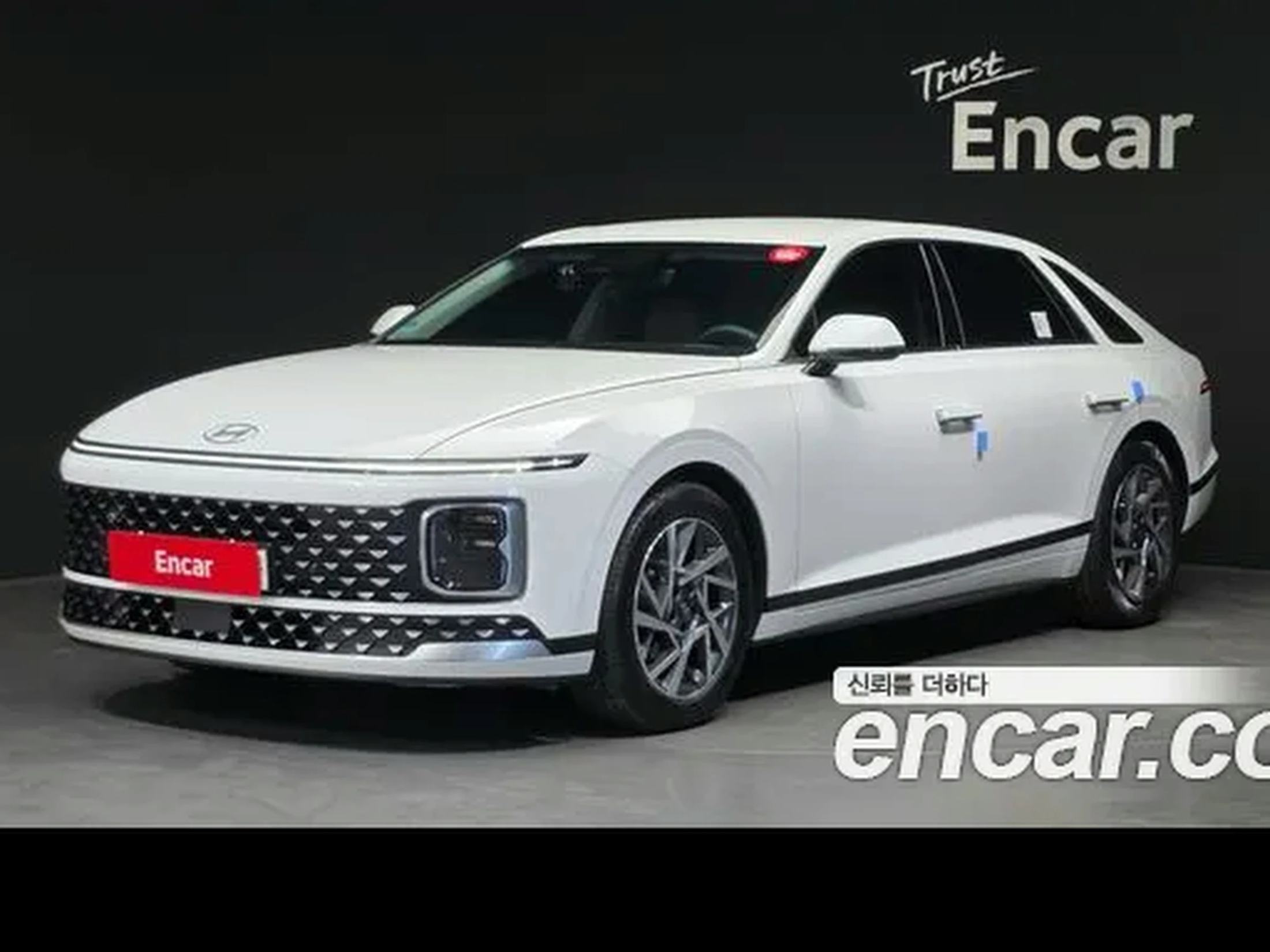 Hyundai Grandeur Hybrid (GN7) 2023 Premium