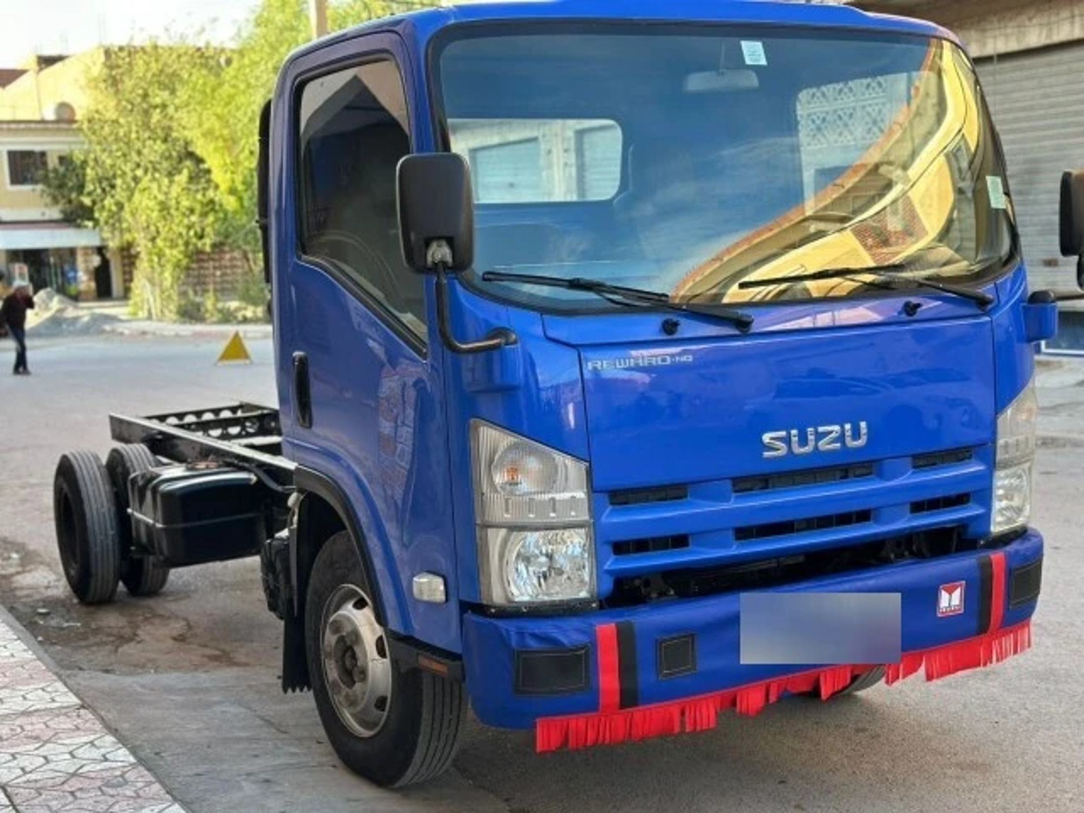 Isuzu NPR 4